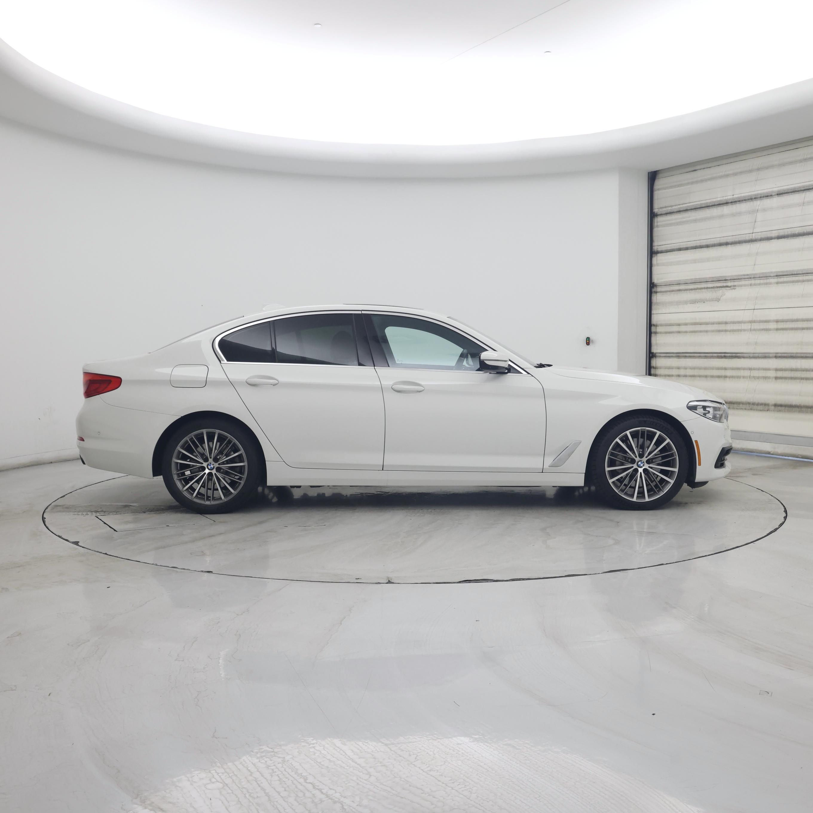 Thumbnail: 2020 BMW 5 Series - 7