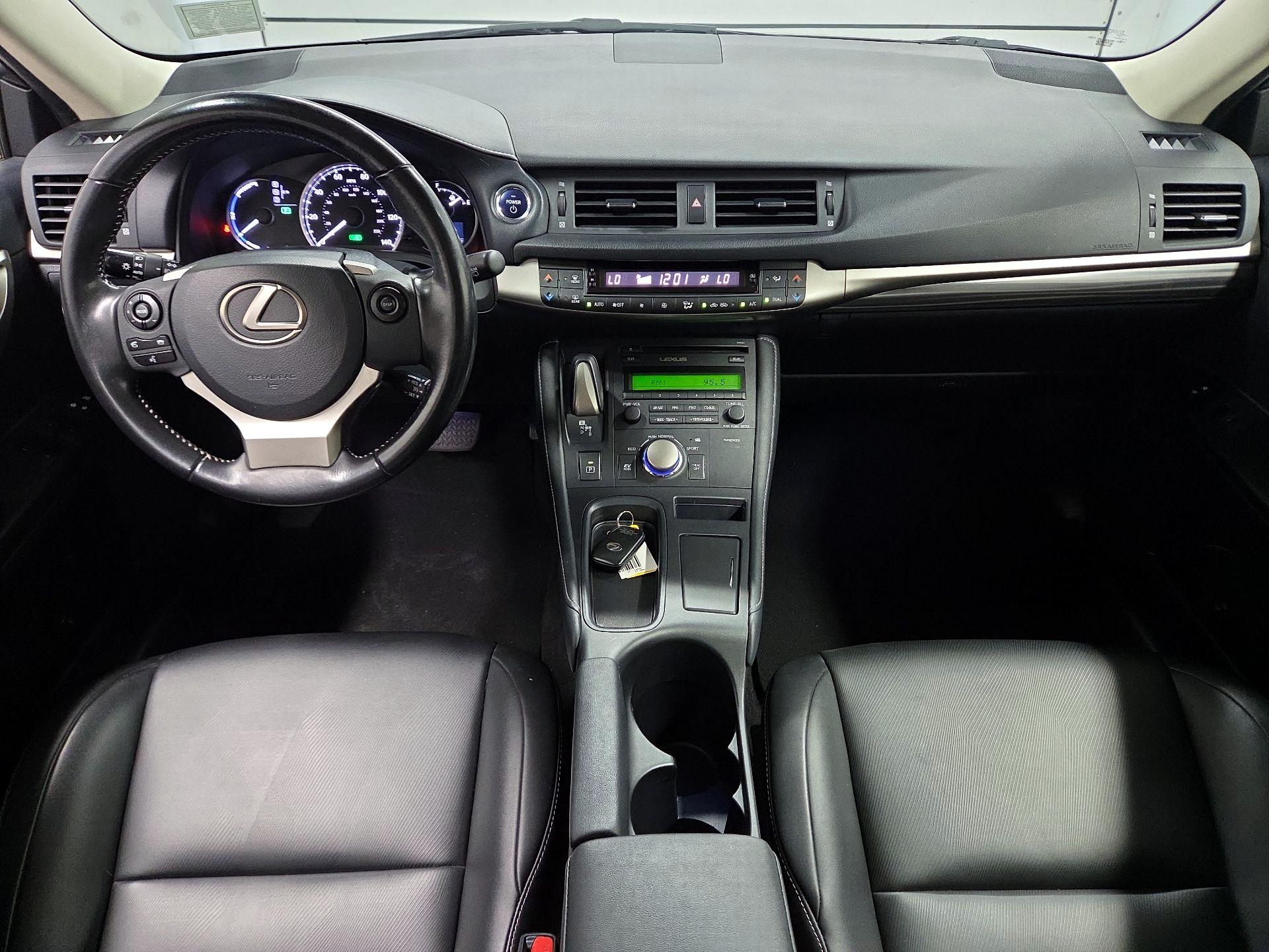 Thumbnail: 2017 Lexus CT - 9