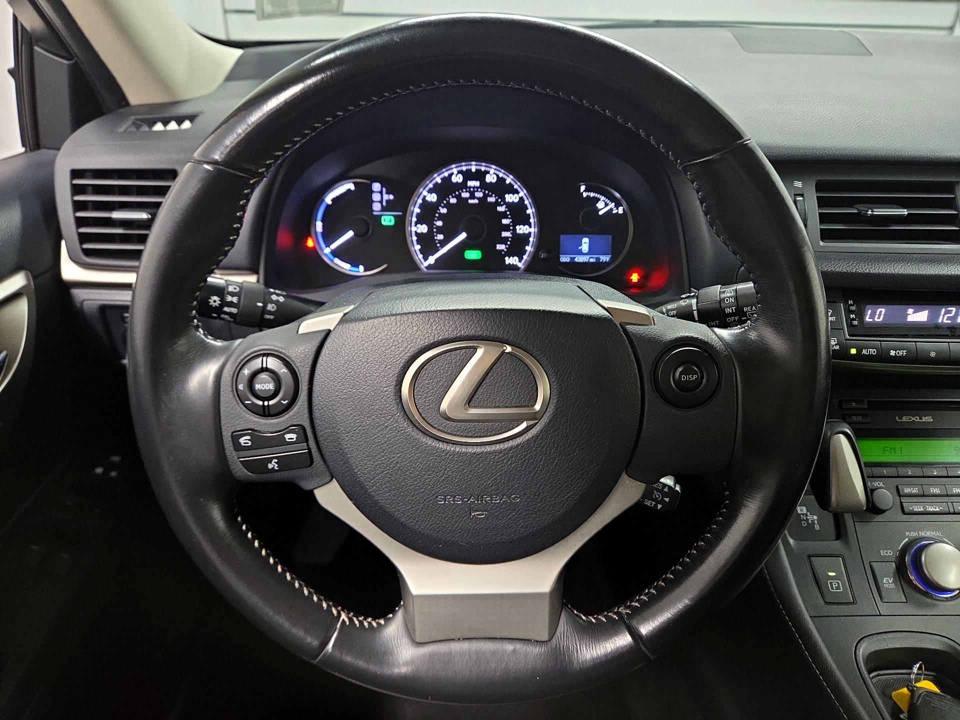 Thumbnail: 2017 Lexus CT - 10
