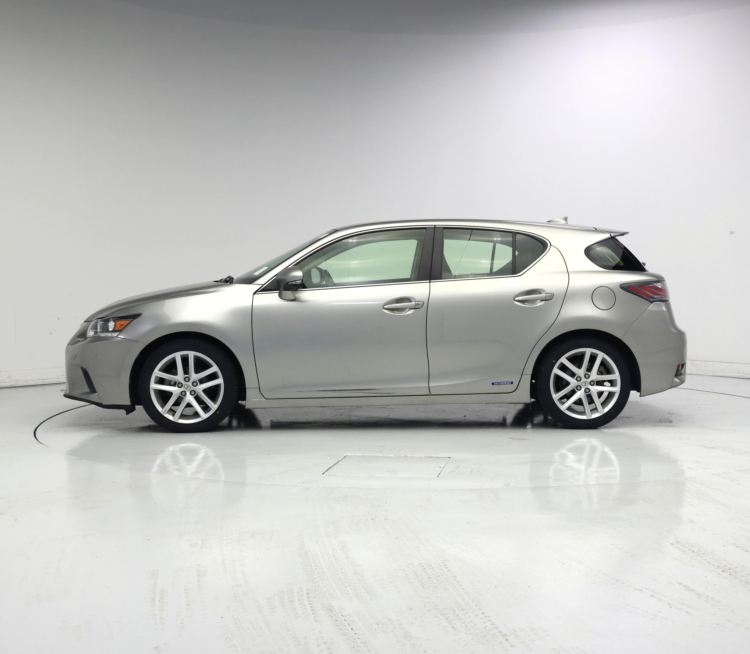 Thumbnail: 2017 Lexus CT - 3