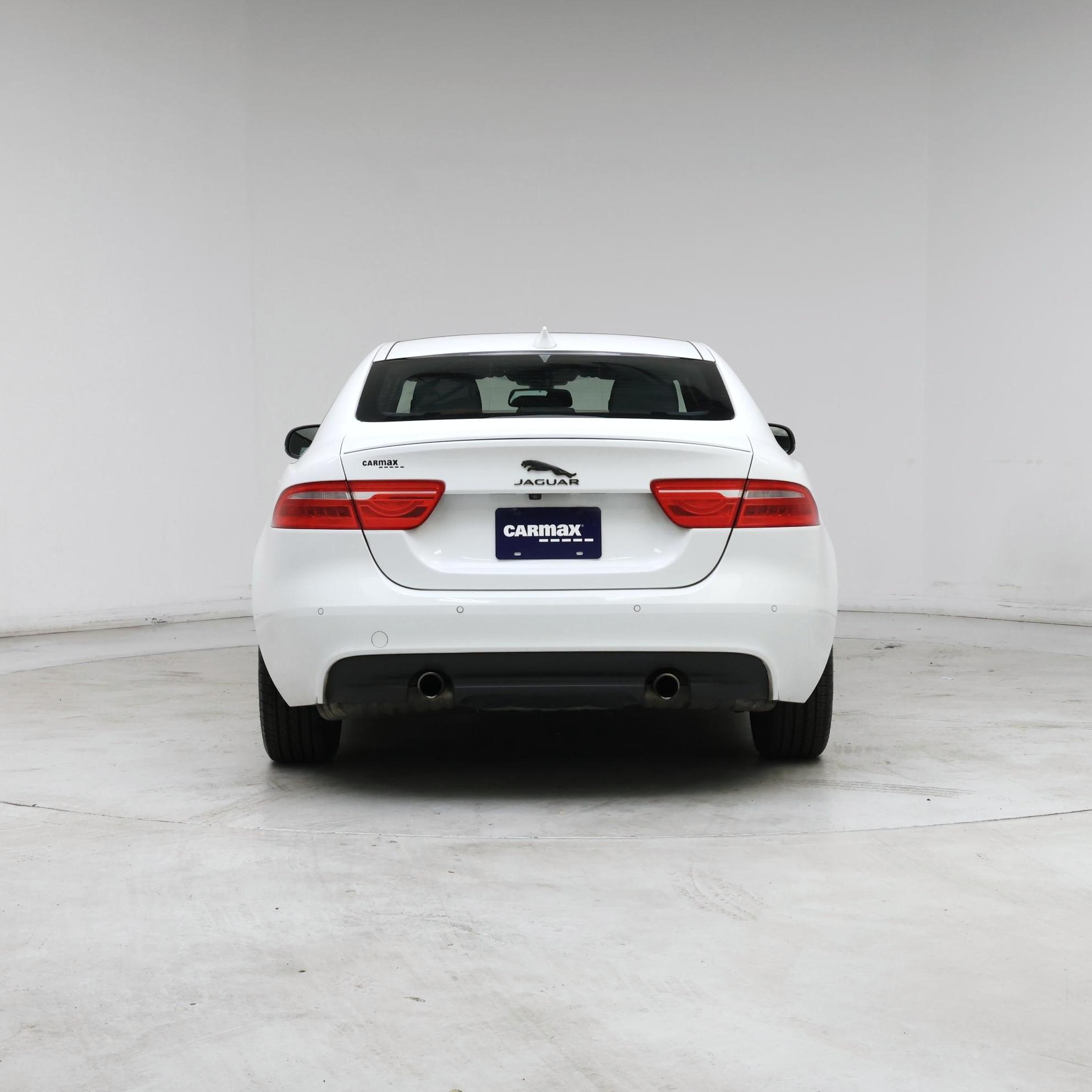 Thumbnail: 2017 Jaguar XE - 6