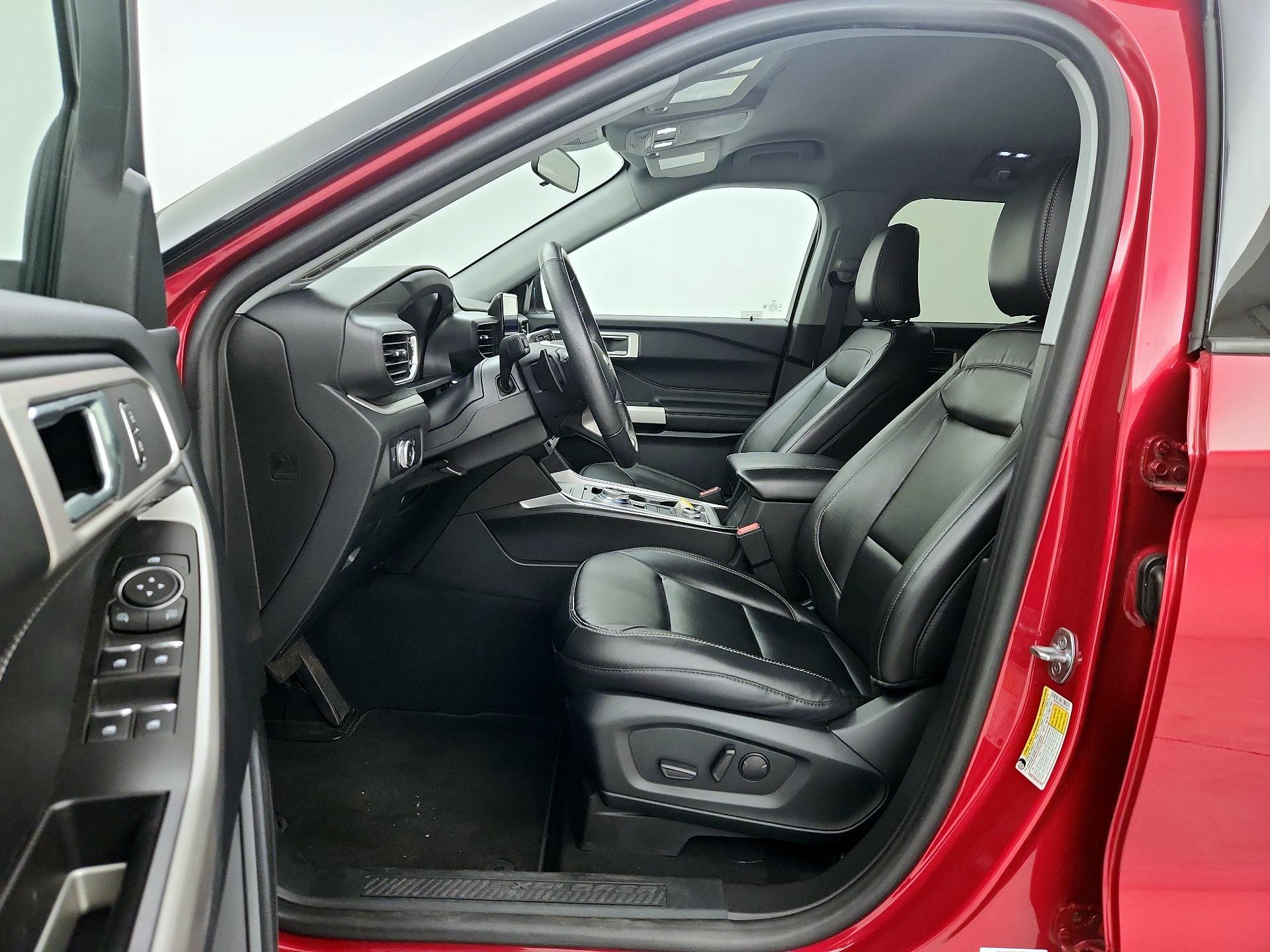 Thumbnail: 2021 Ford Explorer - 11