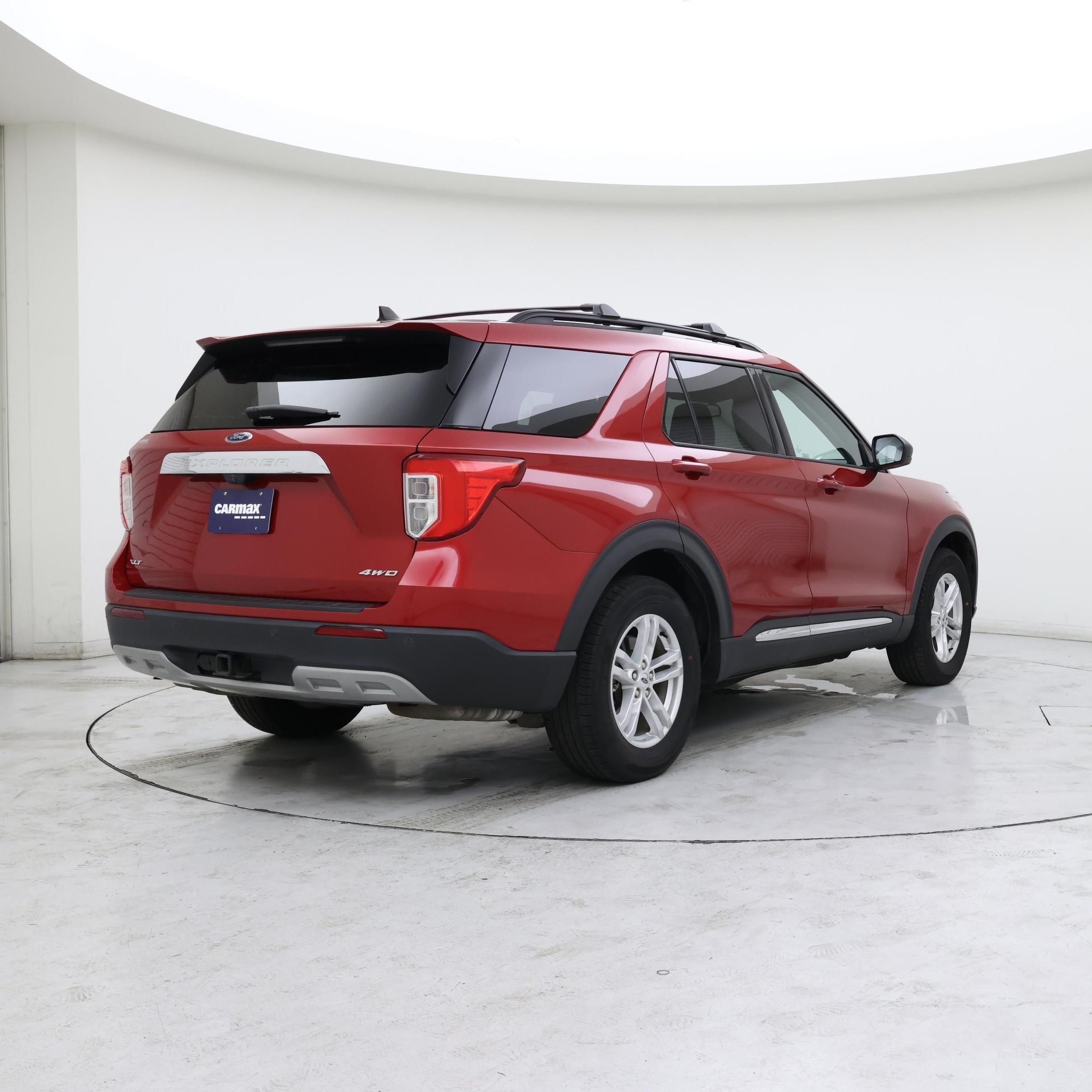 Thumbnail: 2021 Ford Explorer - 8