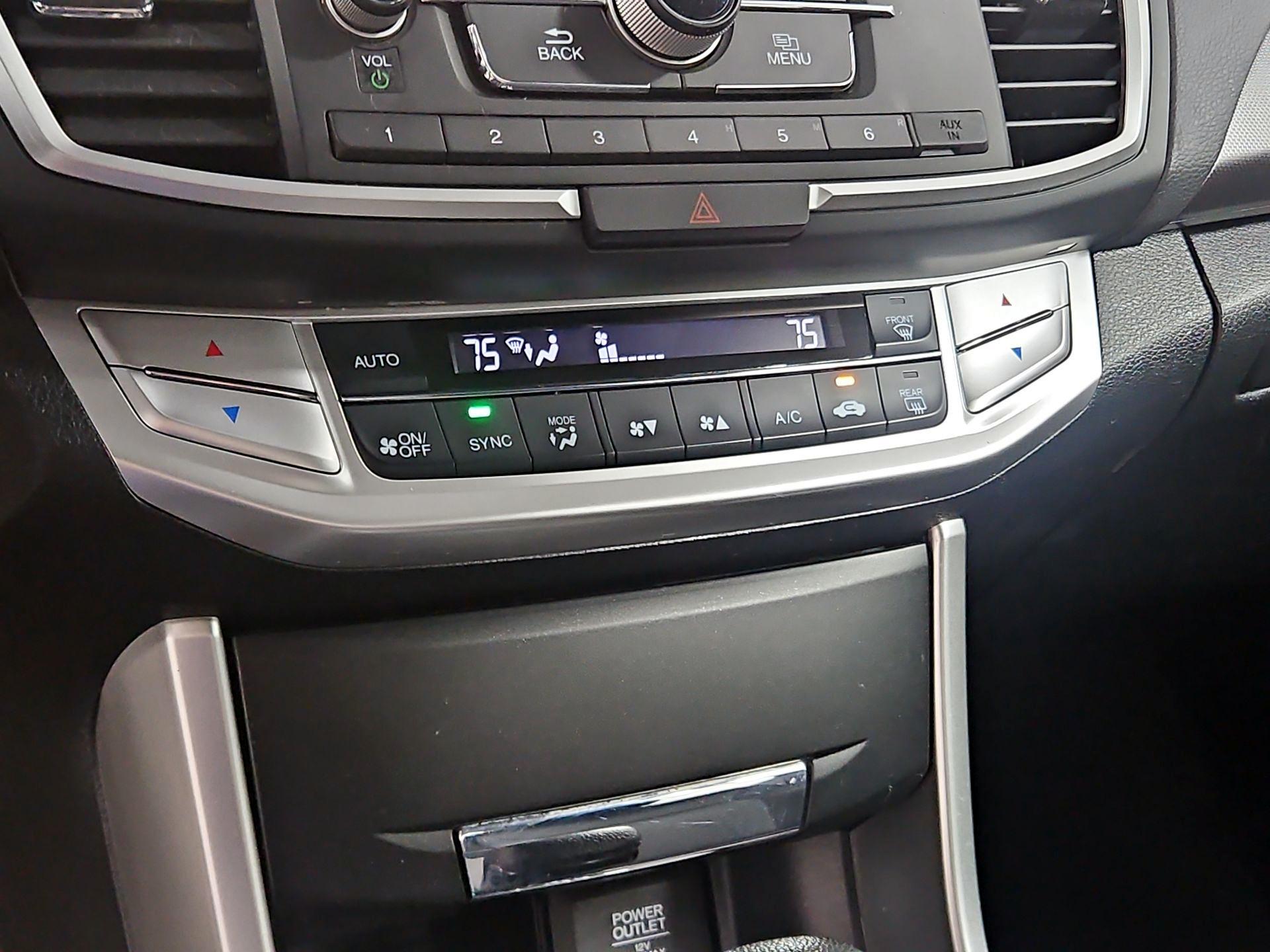 Thumbnail: 2014 Honda Accord - 16