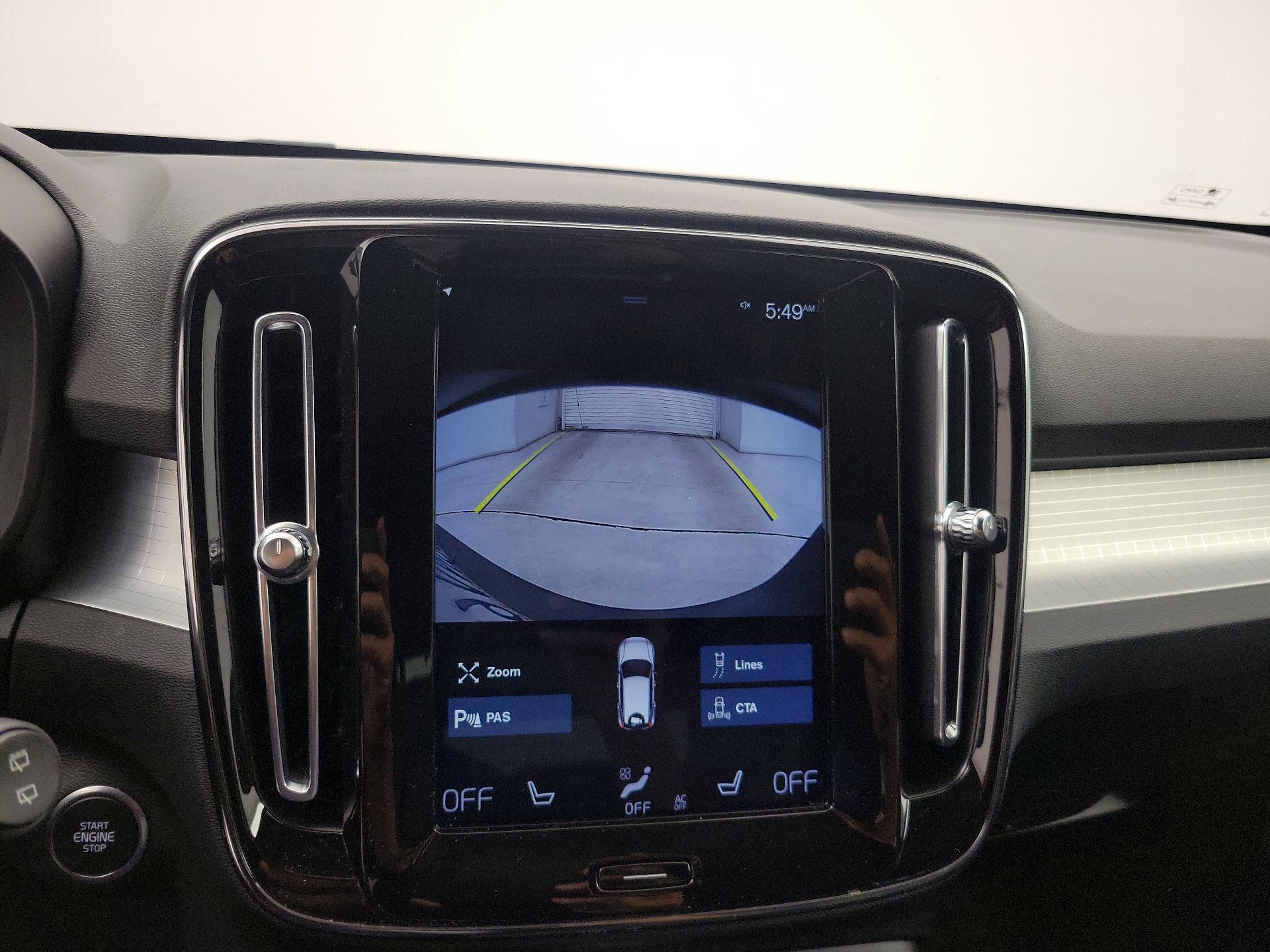Thumbnail: 2020 Volvo XC40 - 14