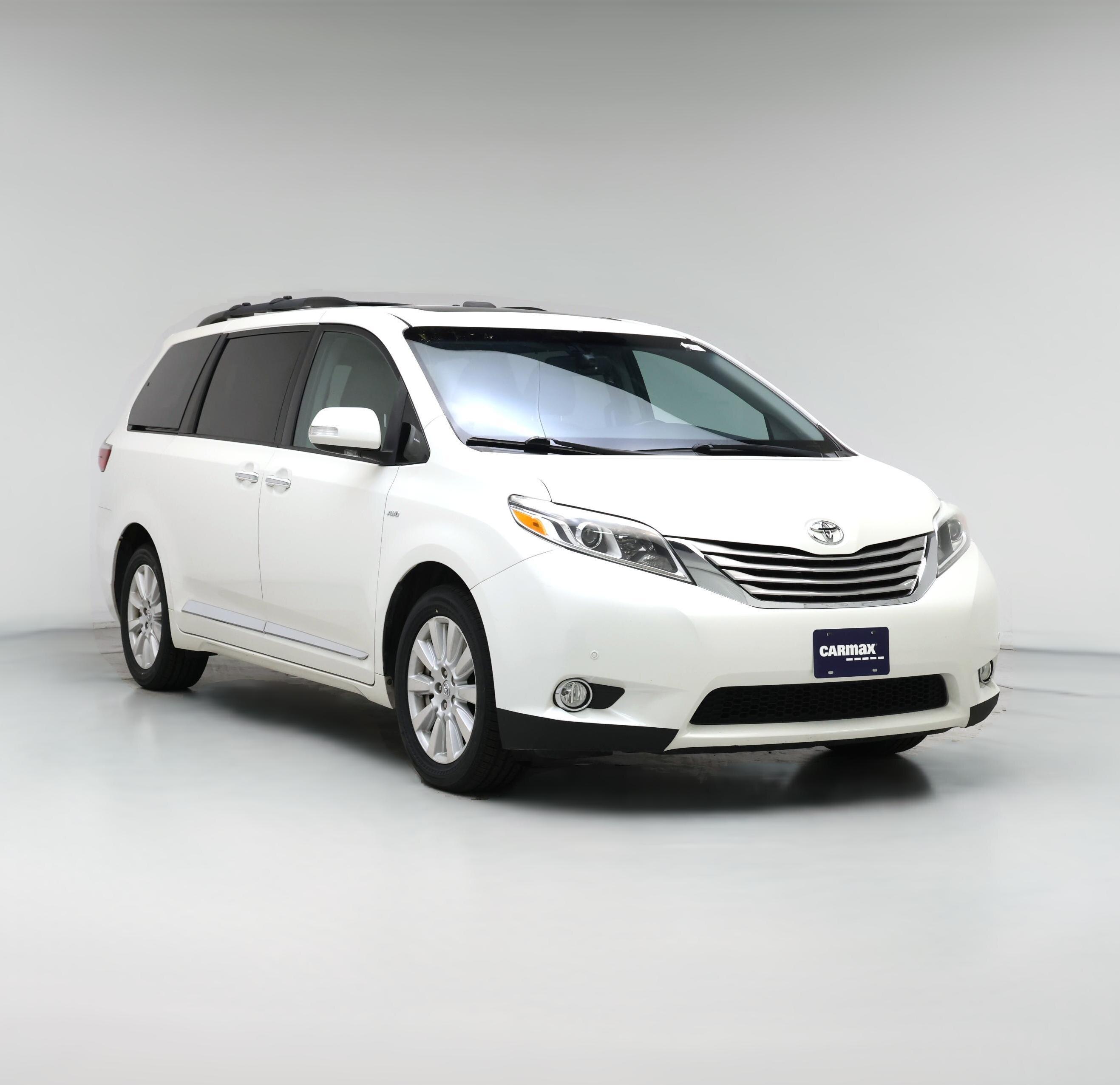 Thumbnail: 2017 Toyota Sienna - 1