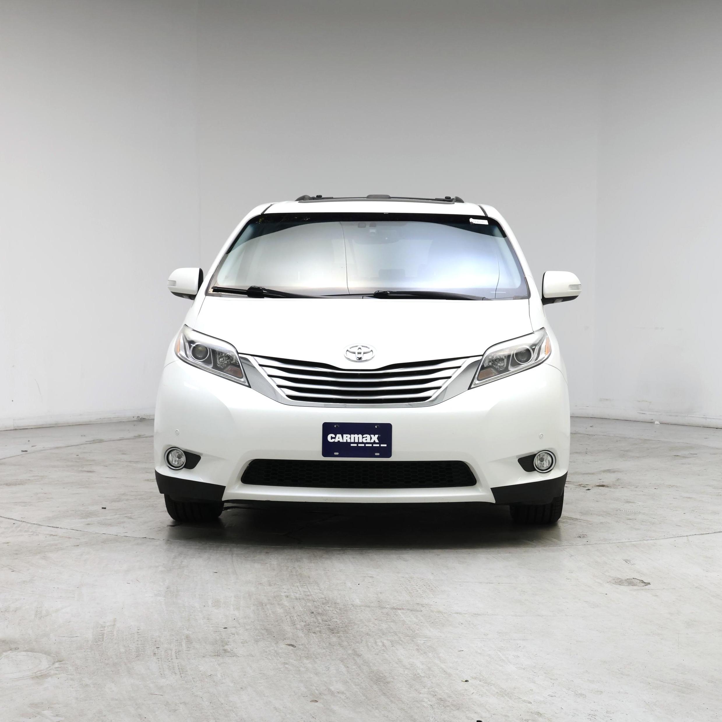 Thumbnail: 2017 Toyota Sienna - 5