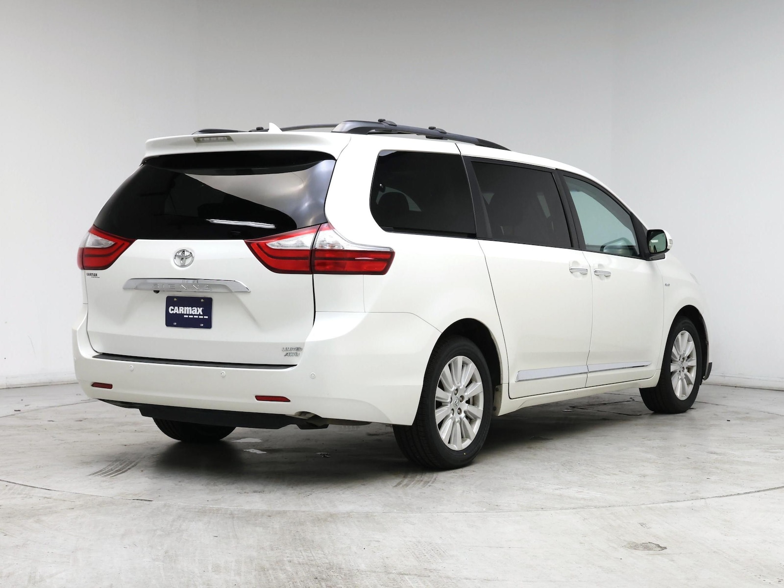 2017 Toyota Sienna Limited - Photo 9