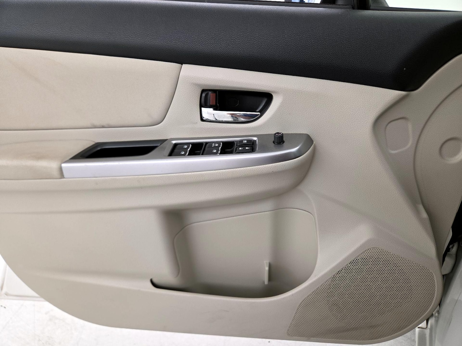 2016 Subaru Impreza Premium - Photo 13