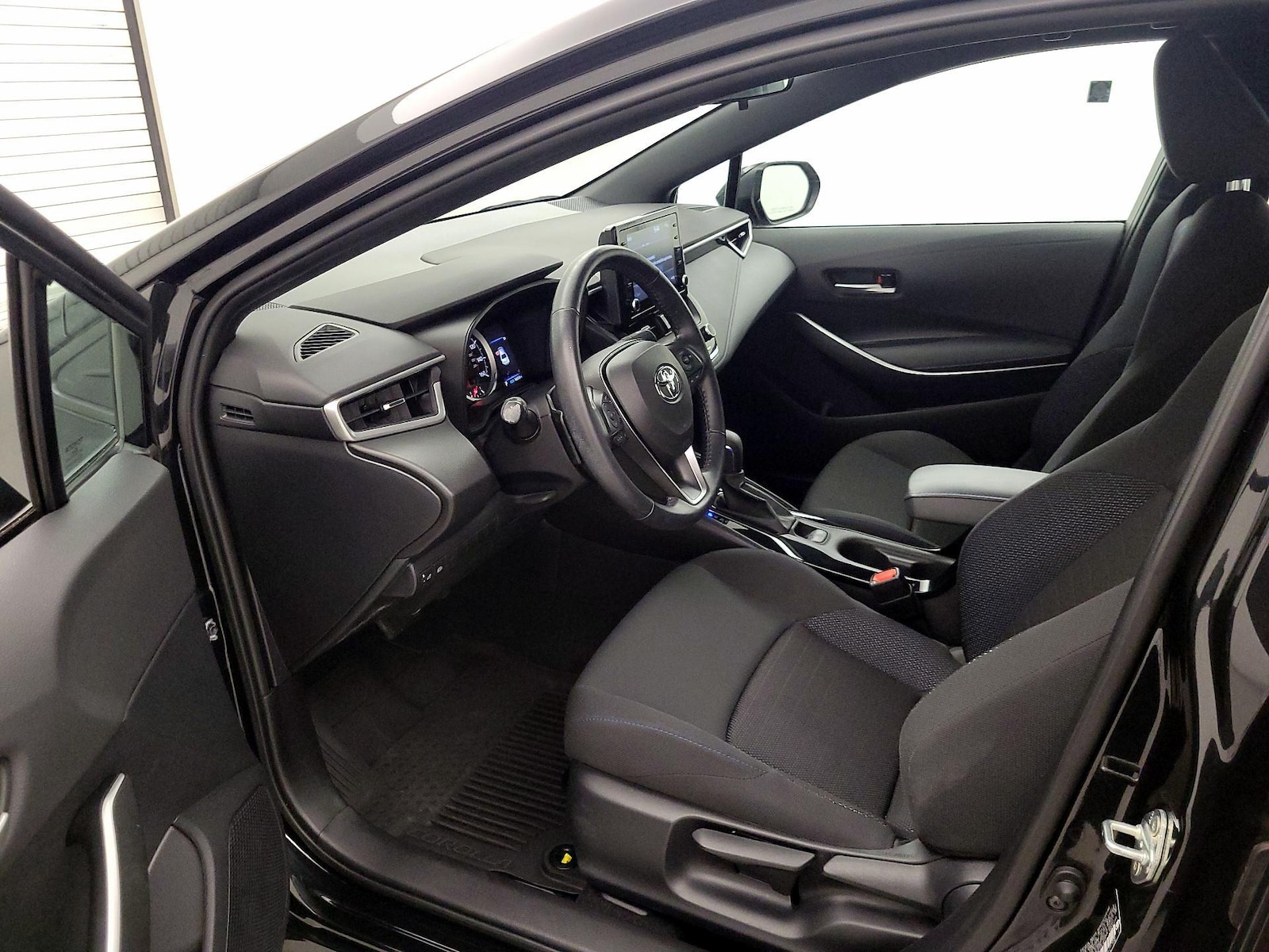 2022 Toyota Corolla SE - Photo 12