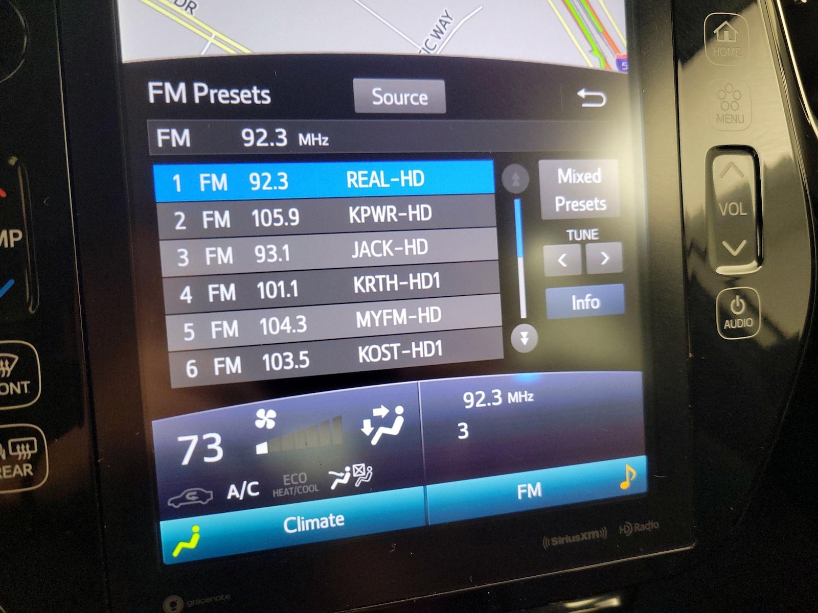 2020 Toyota Prius Prime XLE - Photo 17