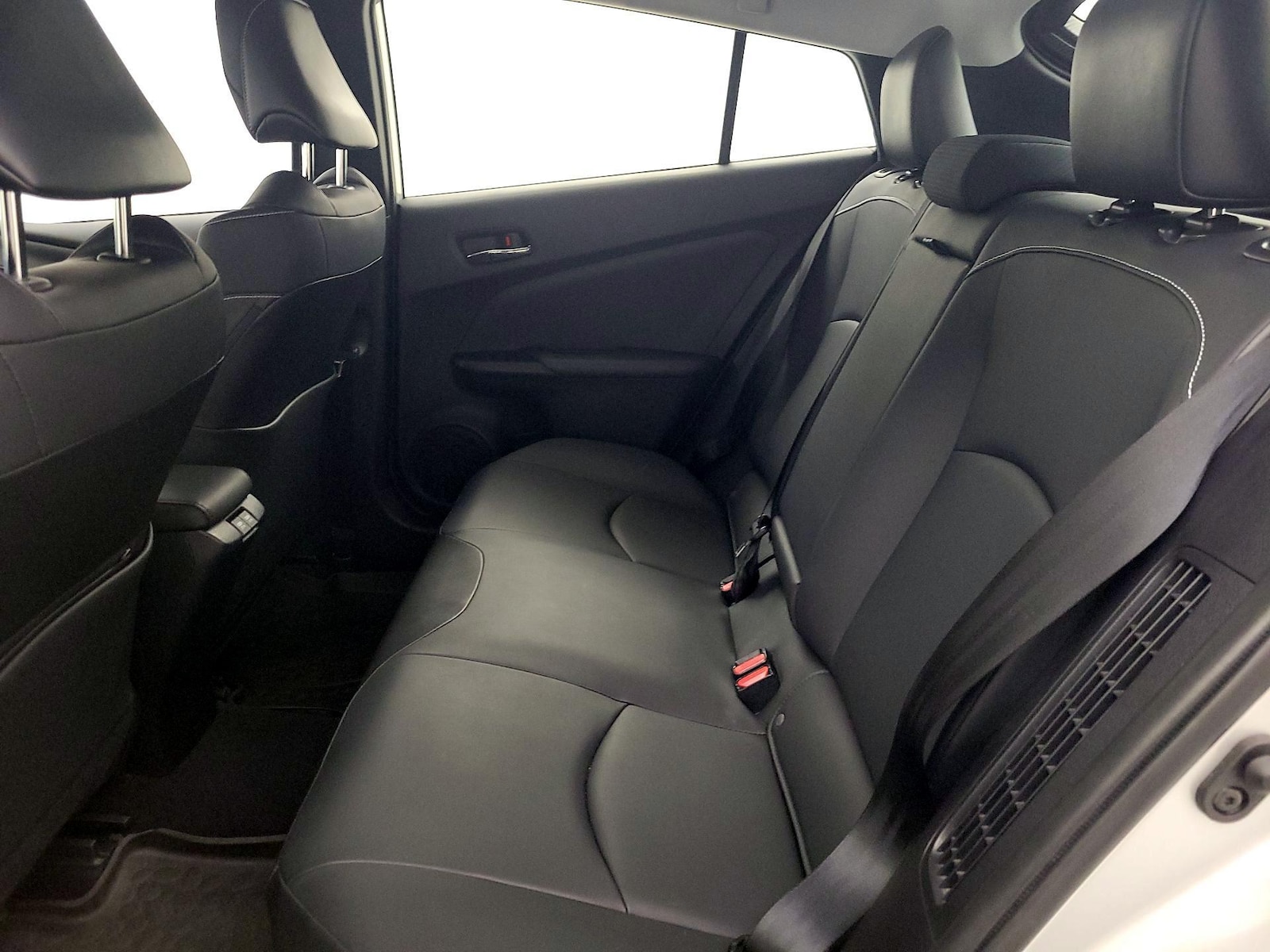 2020 Toyota Prius Prime XLE - Photo 20