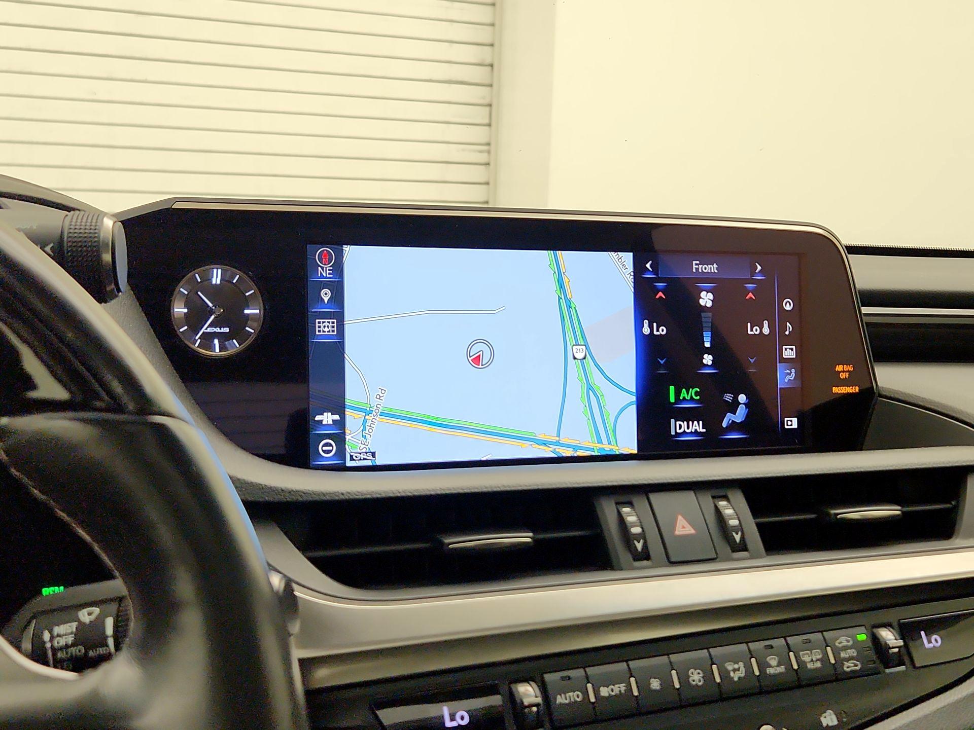 Thumbnail: 2019 Lexus ES - 14