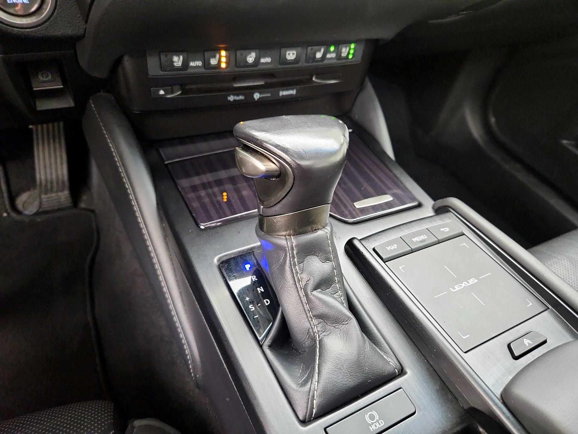 Thumbnail: 2019 Lexus ES - 18