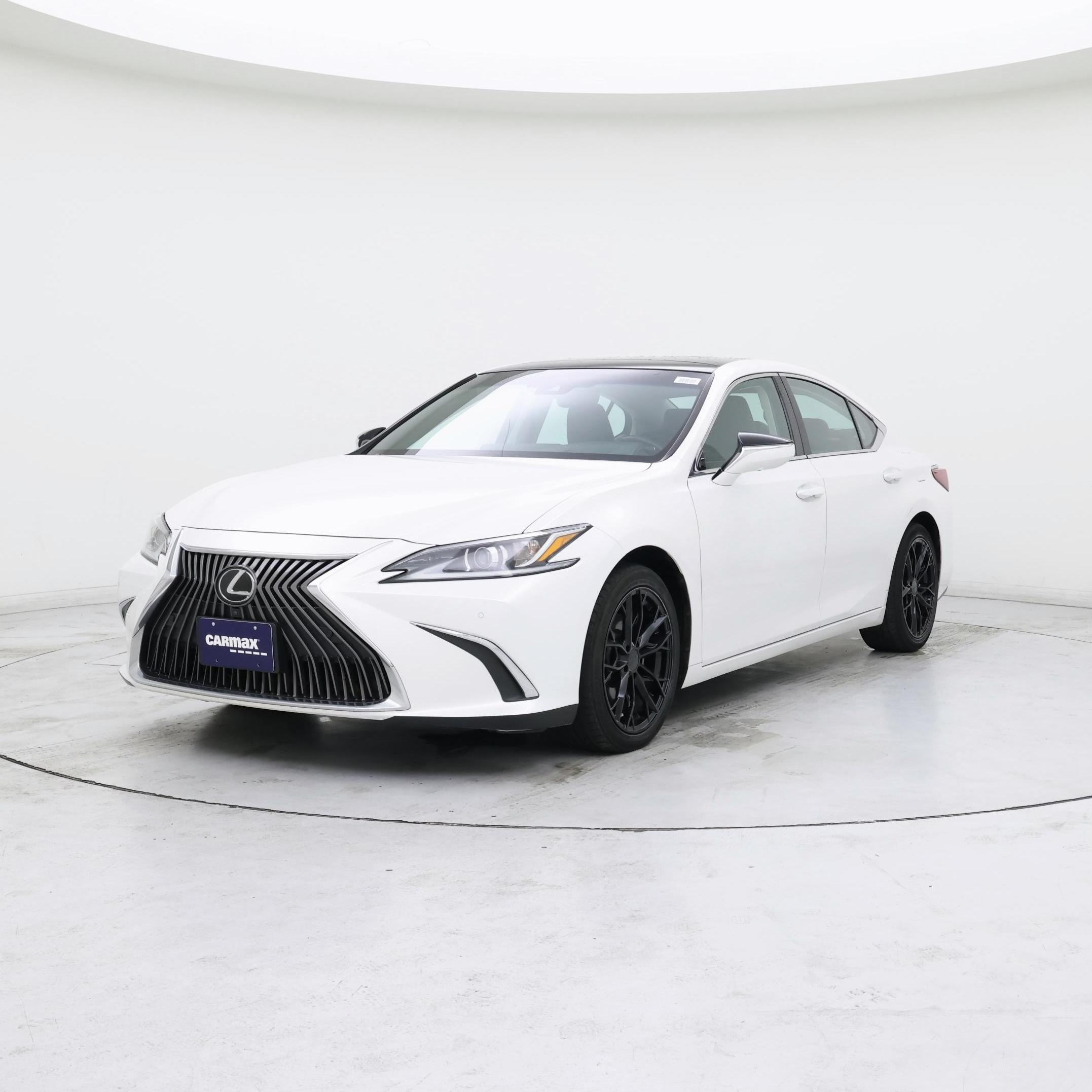 Thumbnail: 2019 Lexus ES - 4