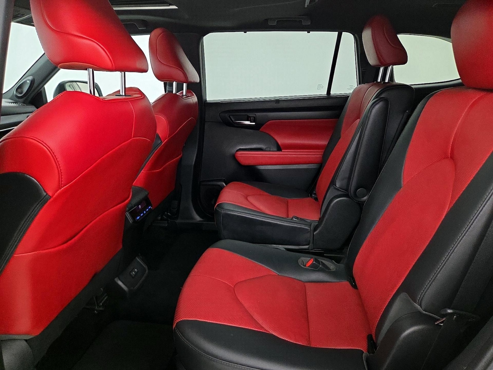 2021 Toyota Highlander XSE - Photo 22