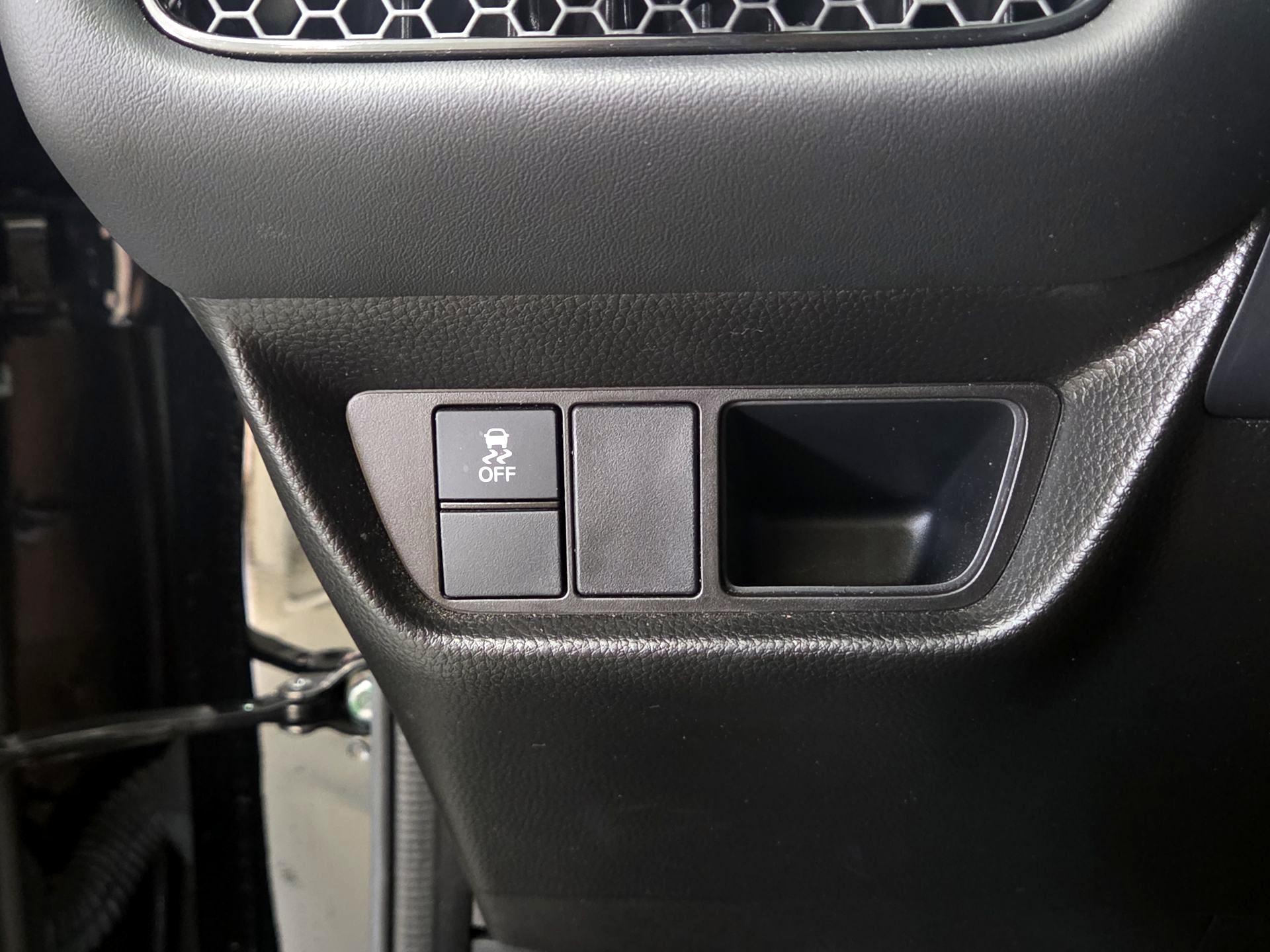 Thumbnail: 2025 Honda HR-V - 13