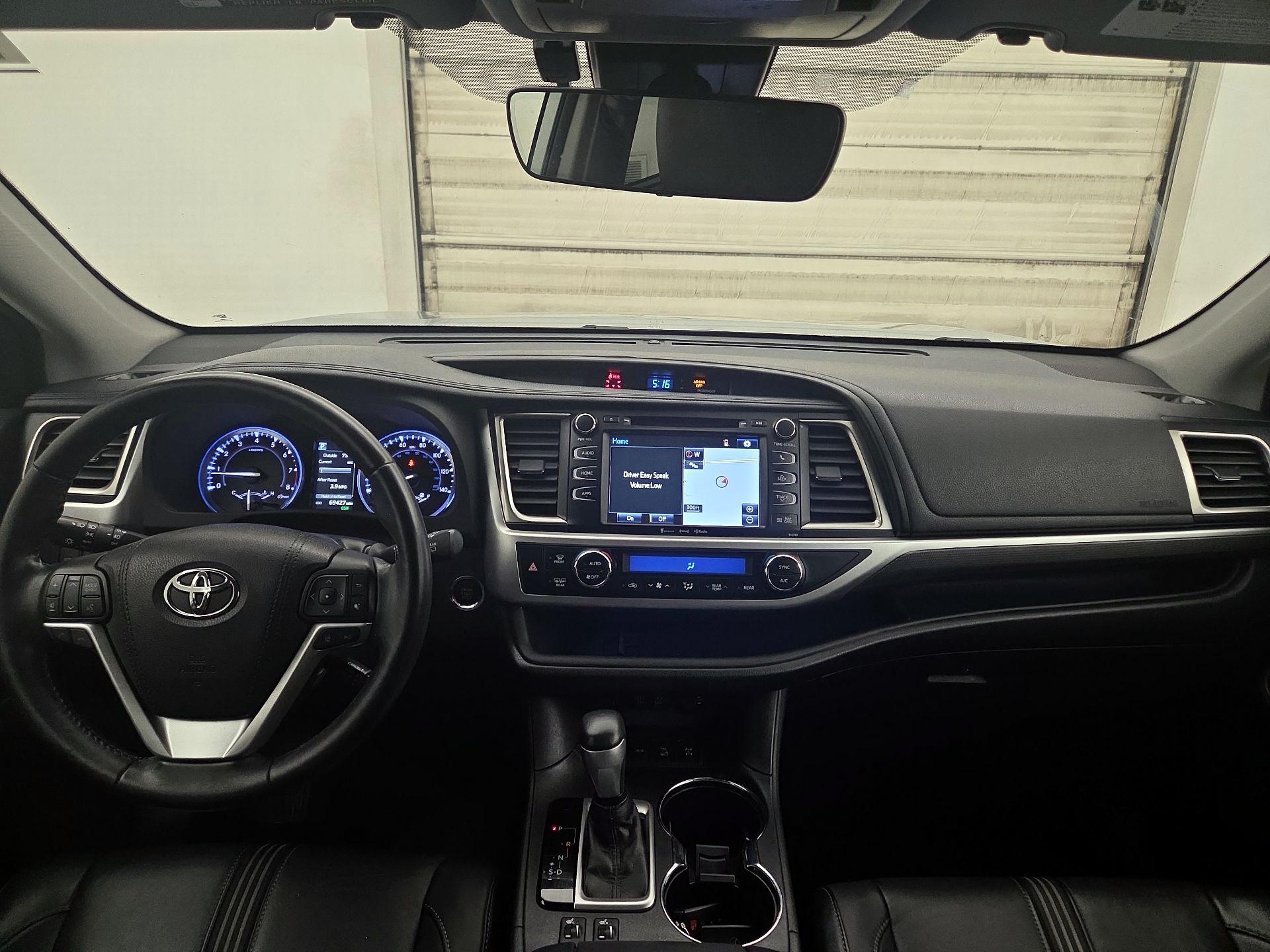 Thumbnail: 2018 Toyota Highlander - 9