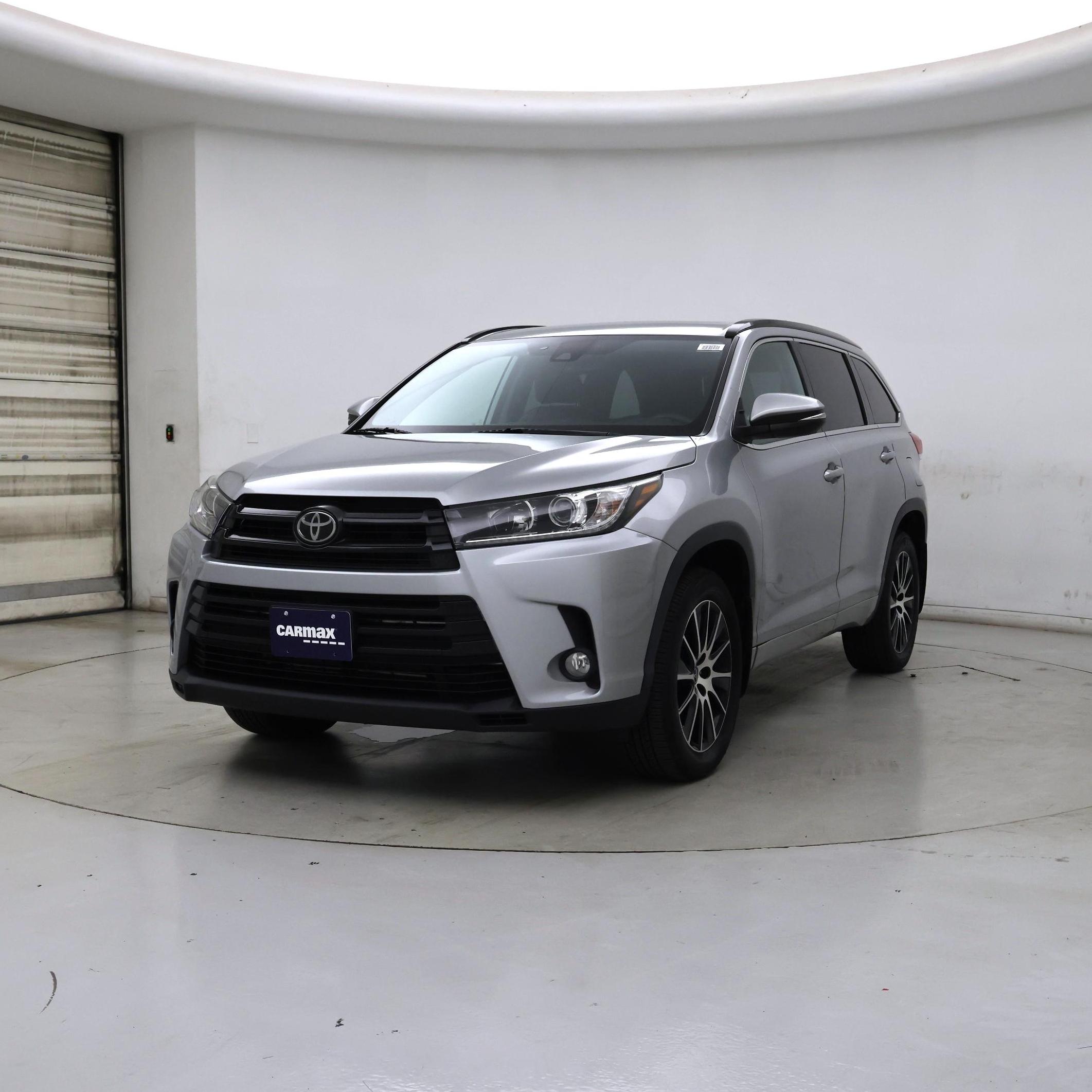 Thumbnail: 2018 Toyota Highlander - 4