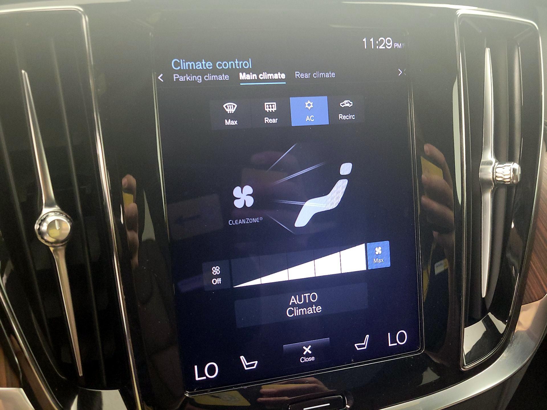 Thumbnail: 2022 Volvo S60 - 17
