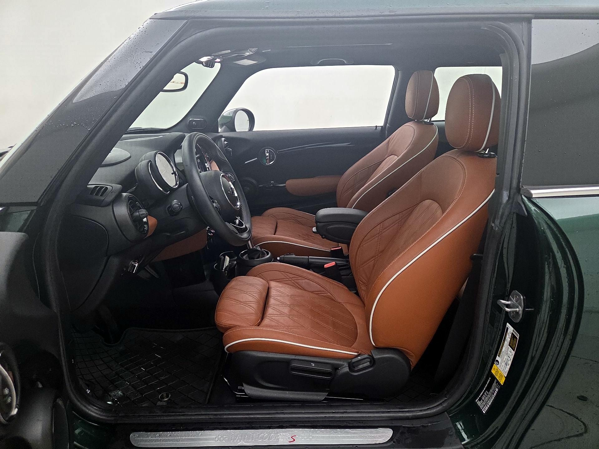 Thumbnail: 2019 MINI Cooper Hardtop - 11