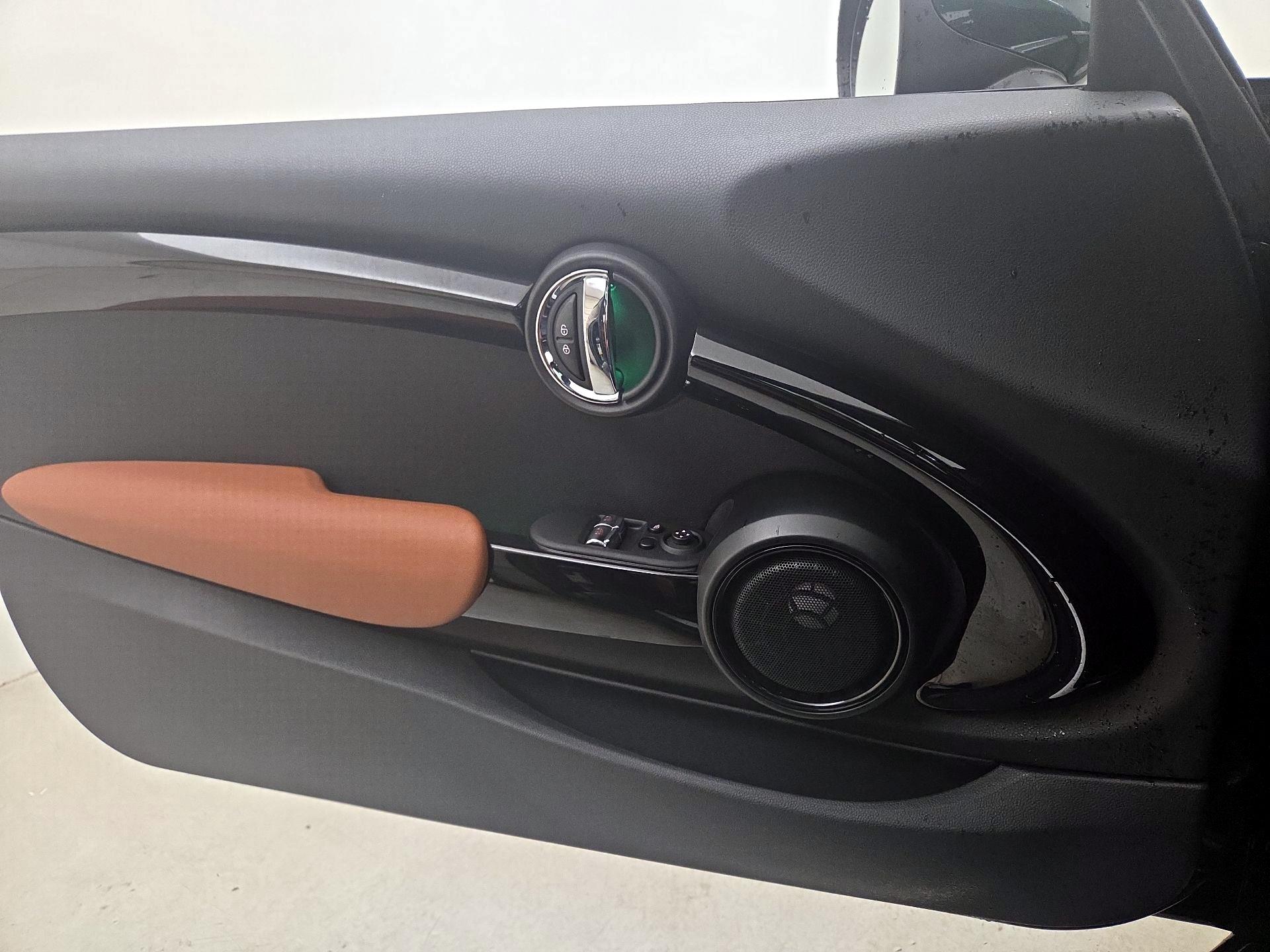 Thumbnail: 2019 MINI Cooper Hardtop - 12