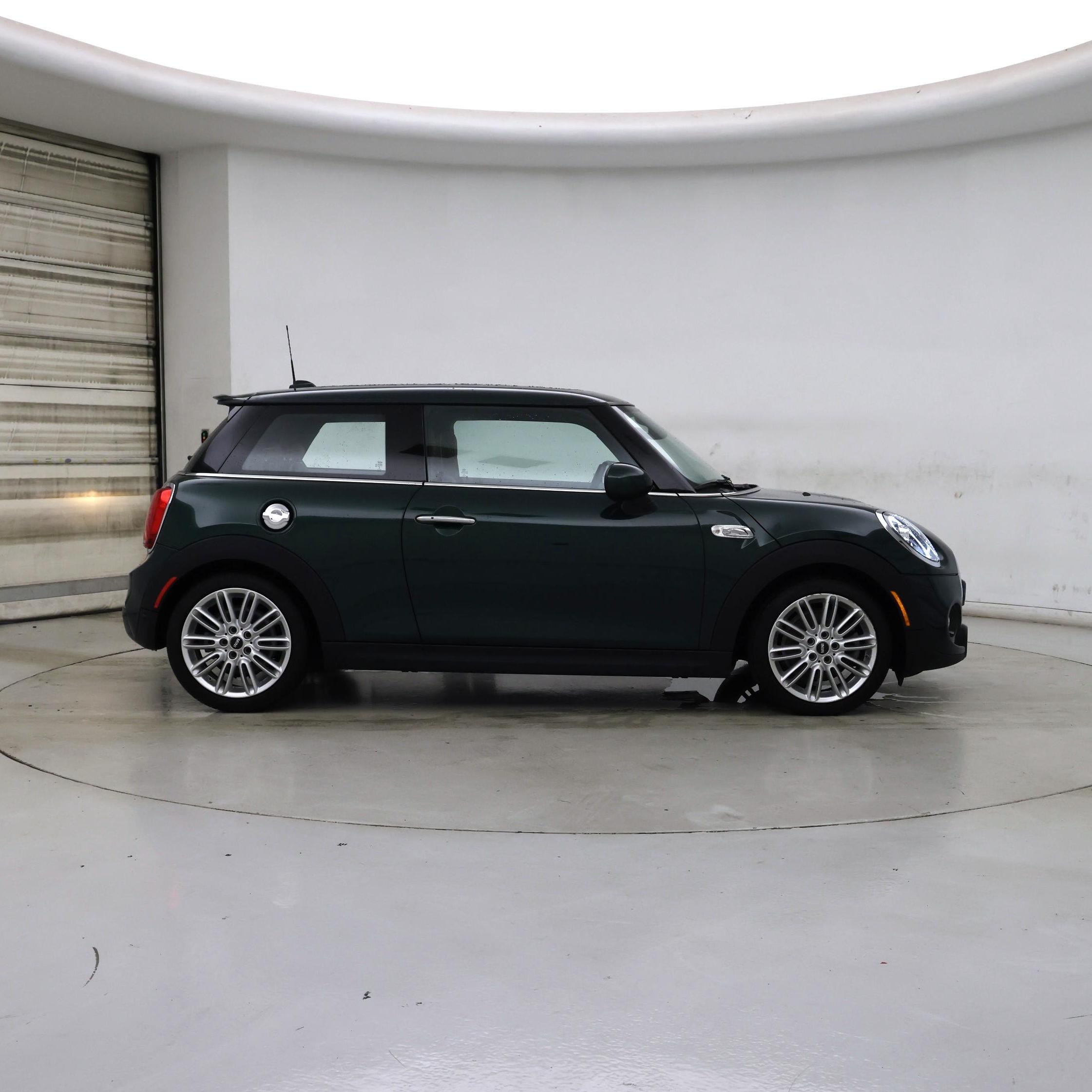 Thumbnail: 2019 MINI Cooper Hardtop - 7