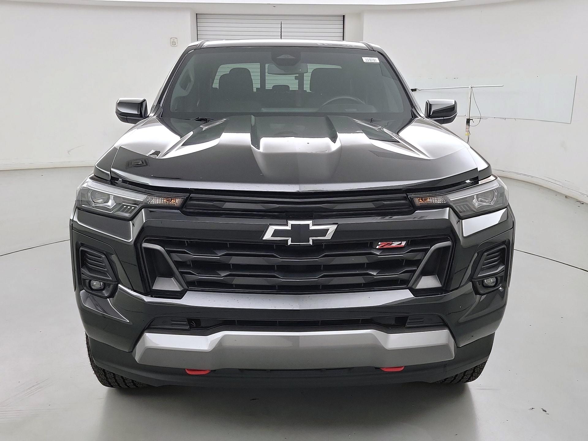 Thumbnail: 2024 Chevrolet Colorado - 2