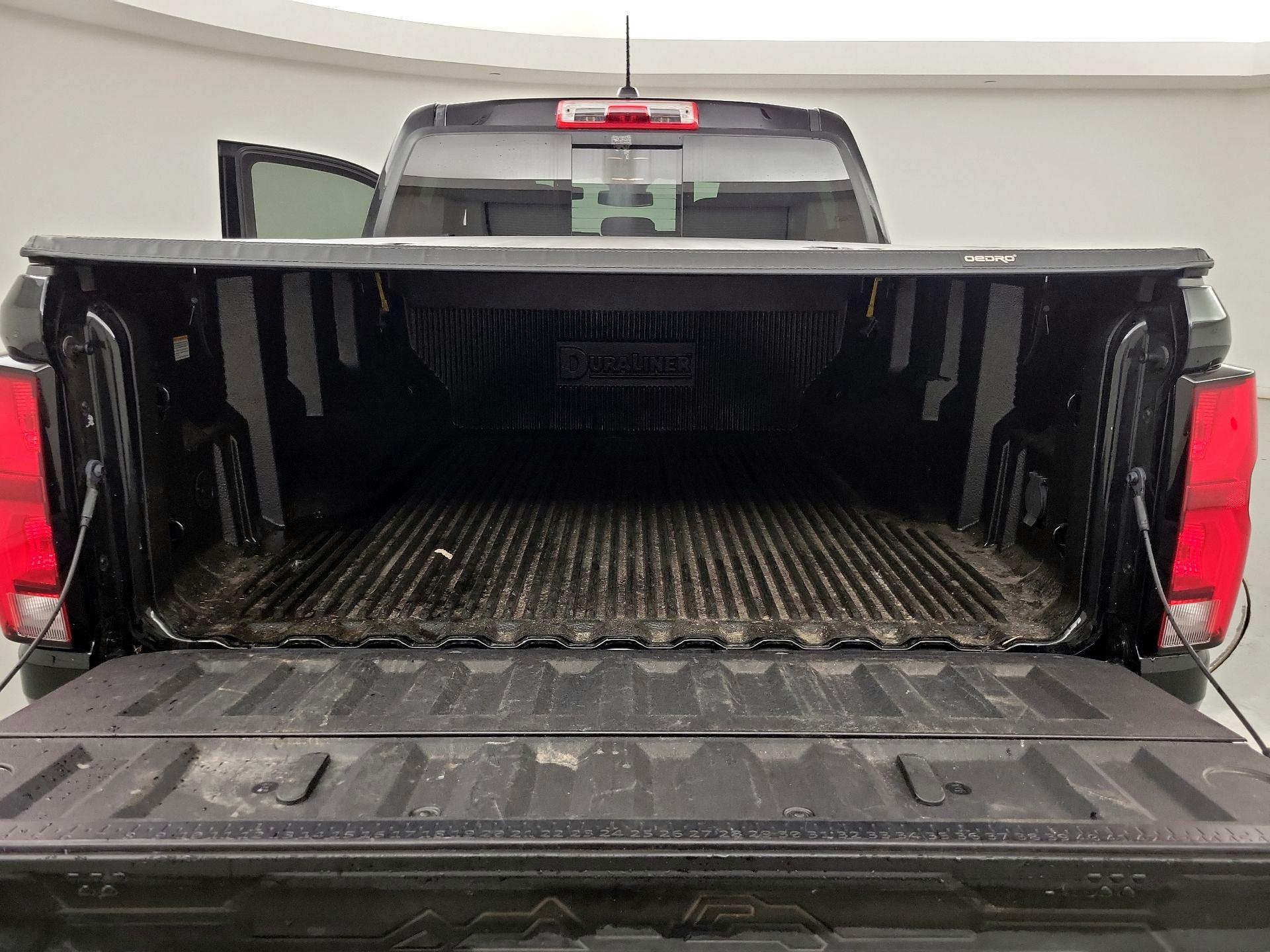 Thumbnail: 2024 Chevrolet Colorado - 19