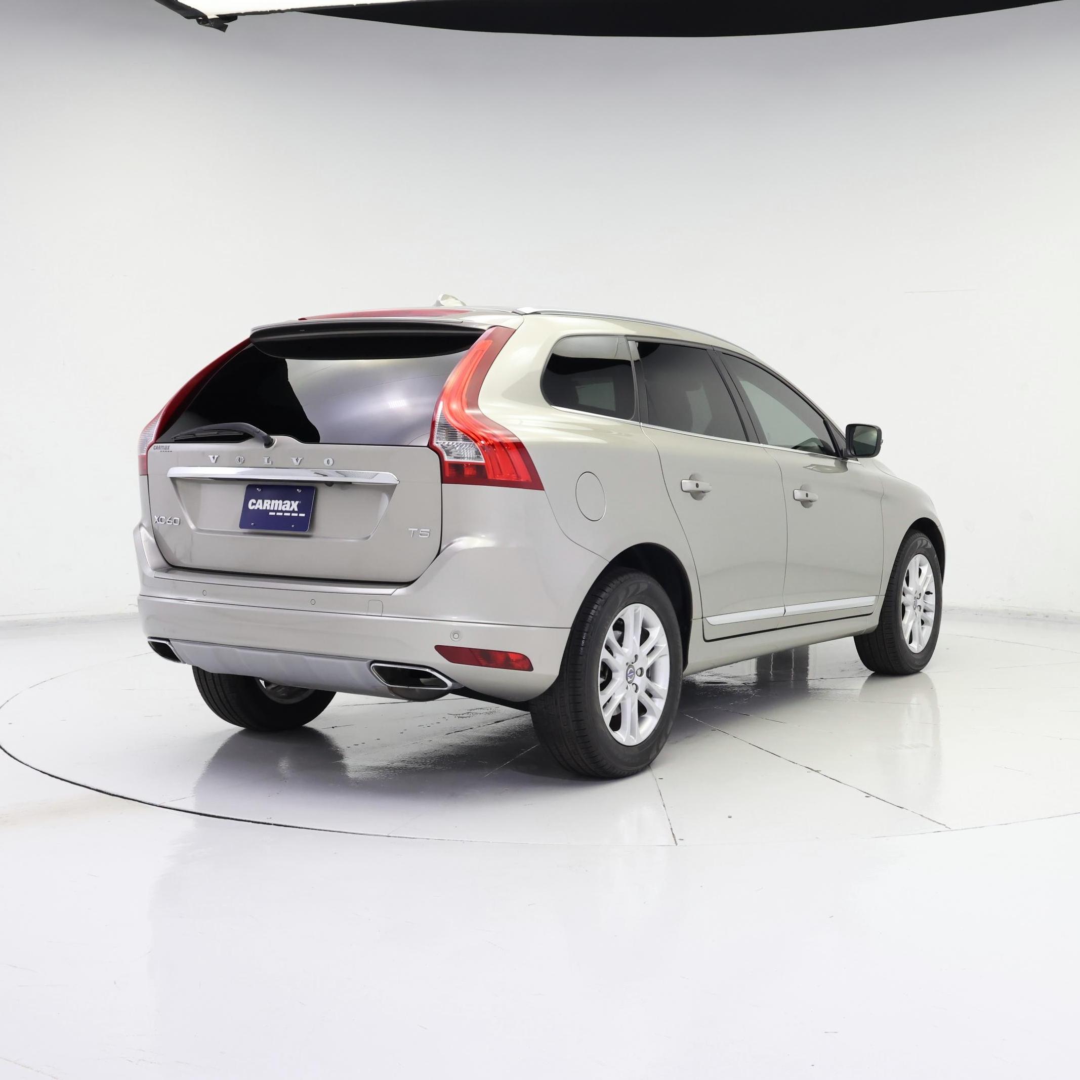 Thumbnail: 2016 Volvo XC60 - 8