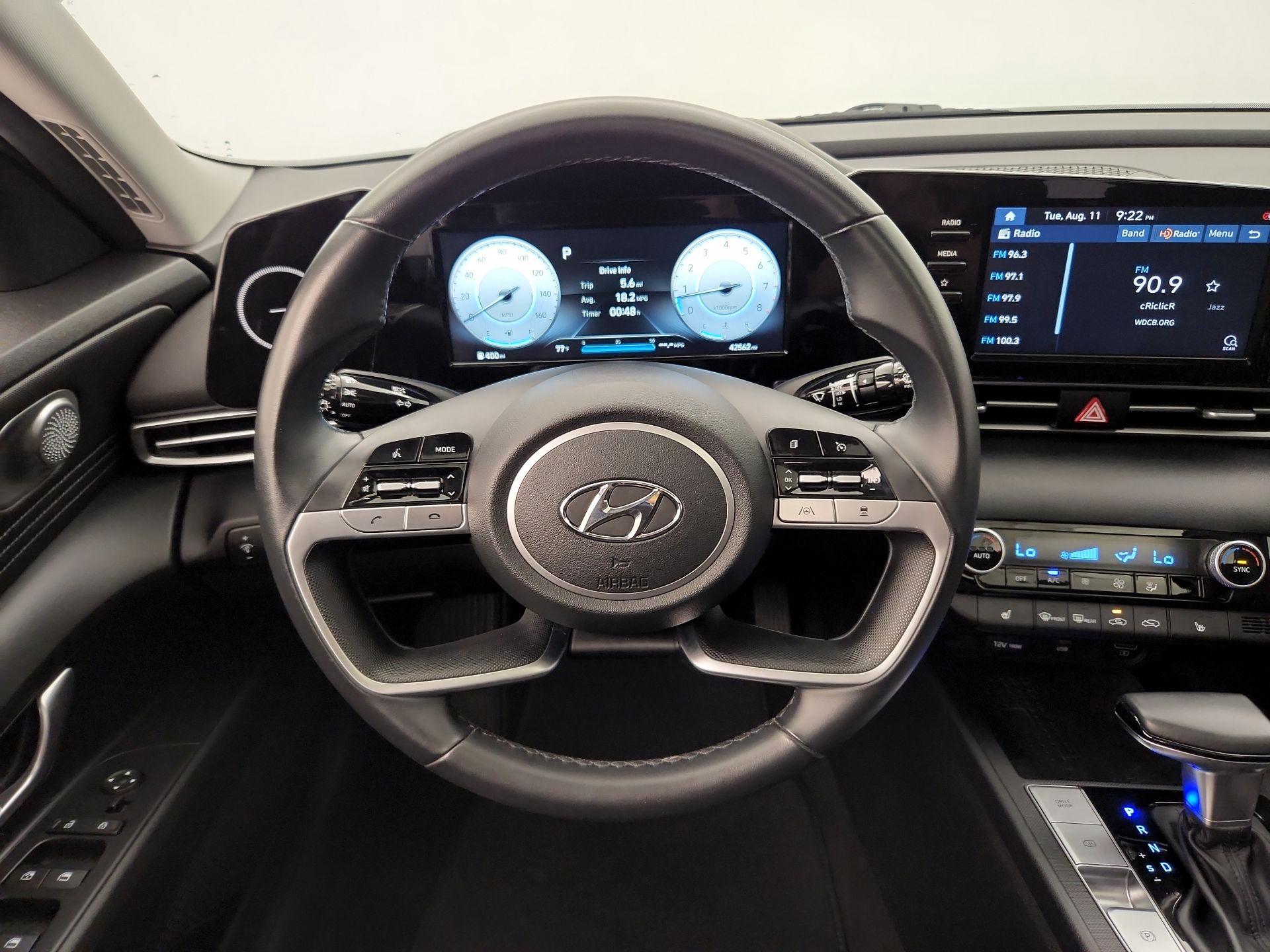 Thumbnail: 2021 Hyundai Elantra - 10