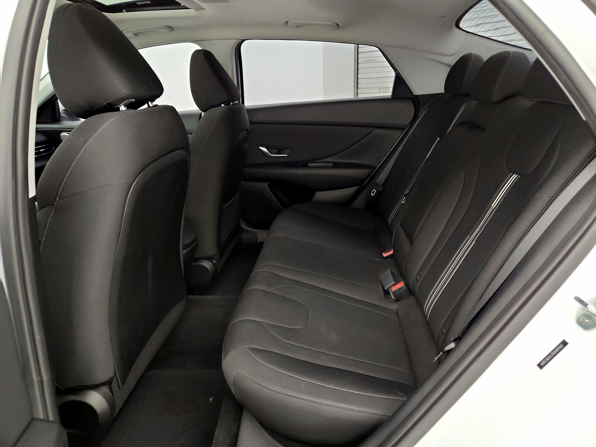 Thumbnail: 2021 Hyundai Elantra - 20