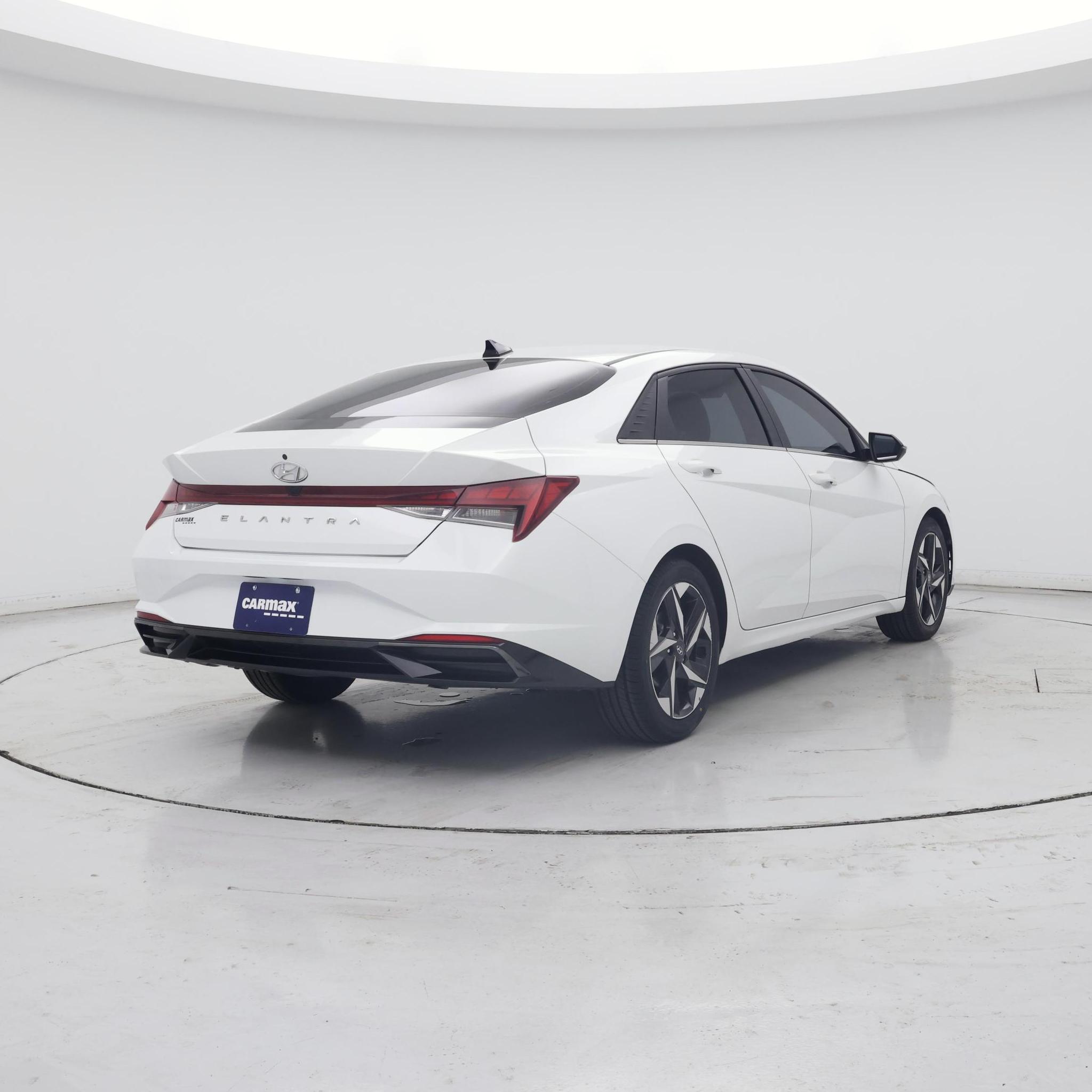 Thumbnail: 2021 Hyundai Elantra - 8