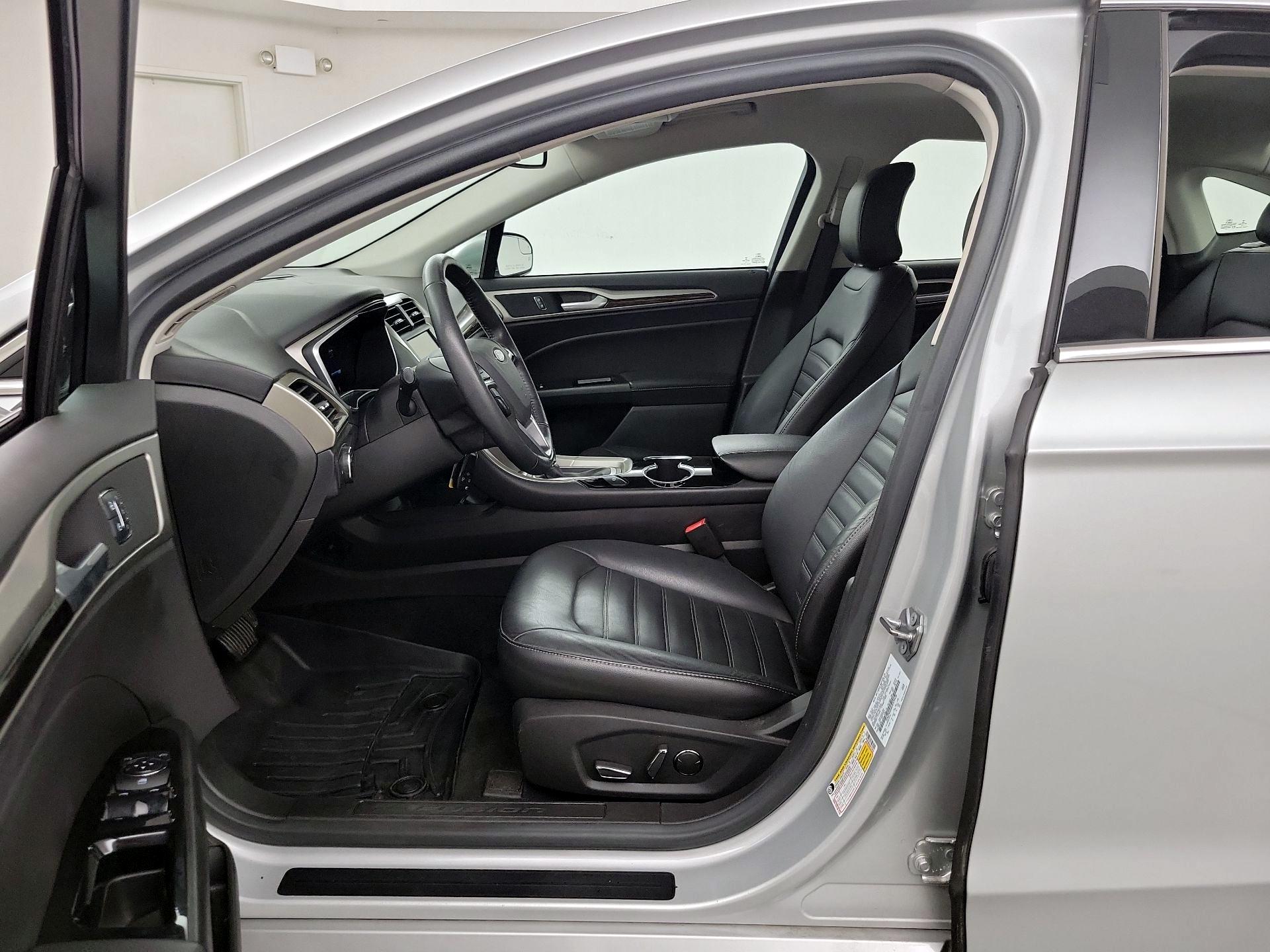 Thumbnail: 2016 Ford Fusion - 9