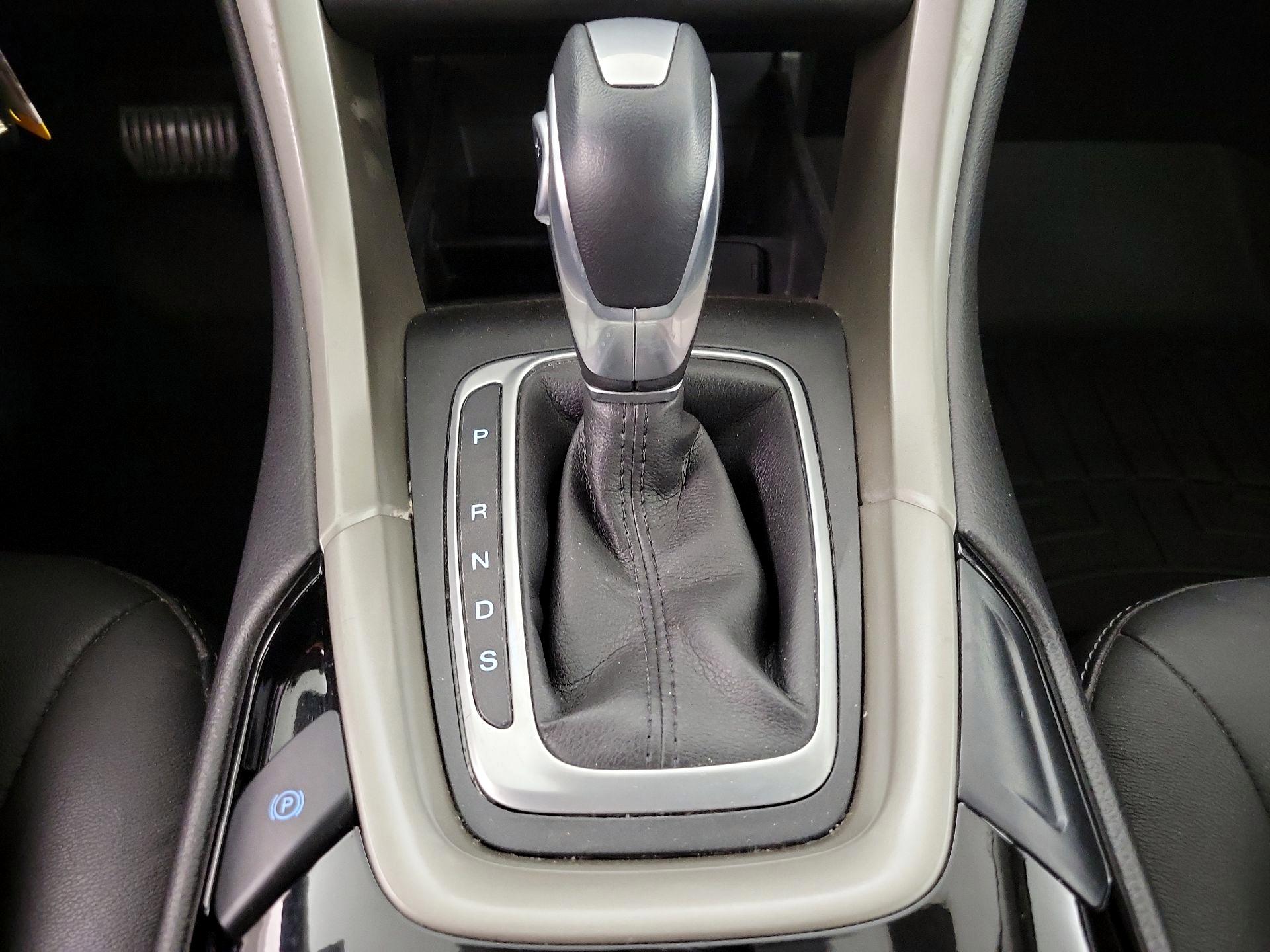 Thumbnail: 2016 Ford Fusion - 15