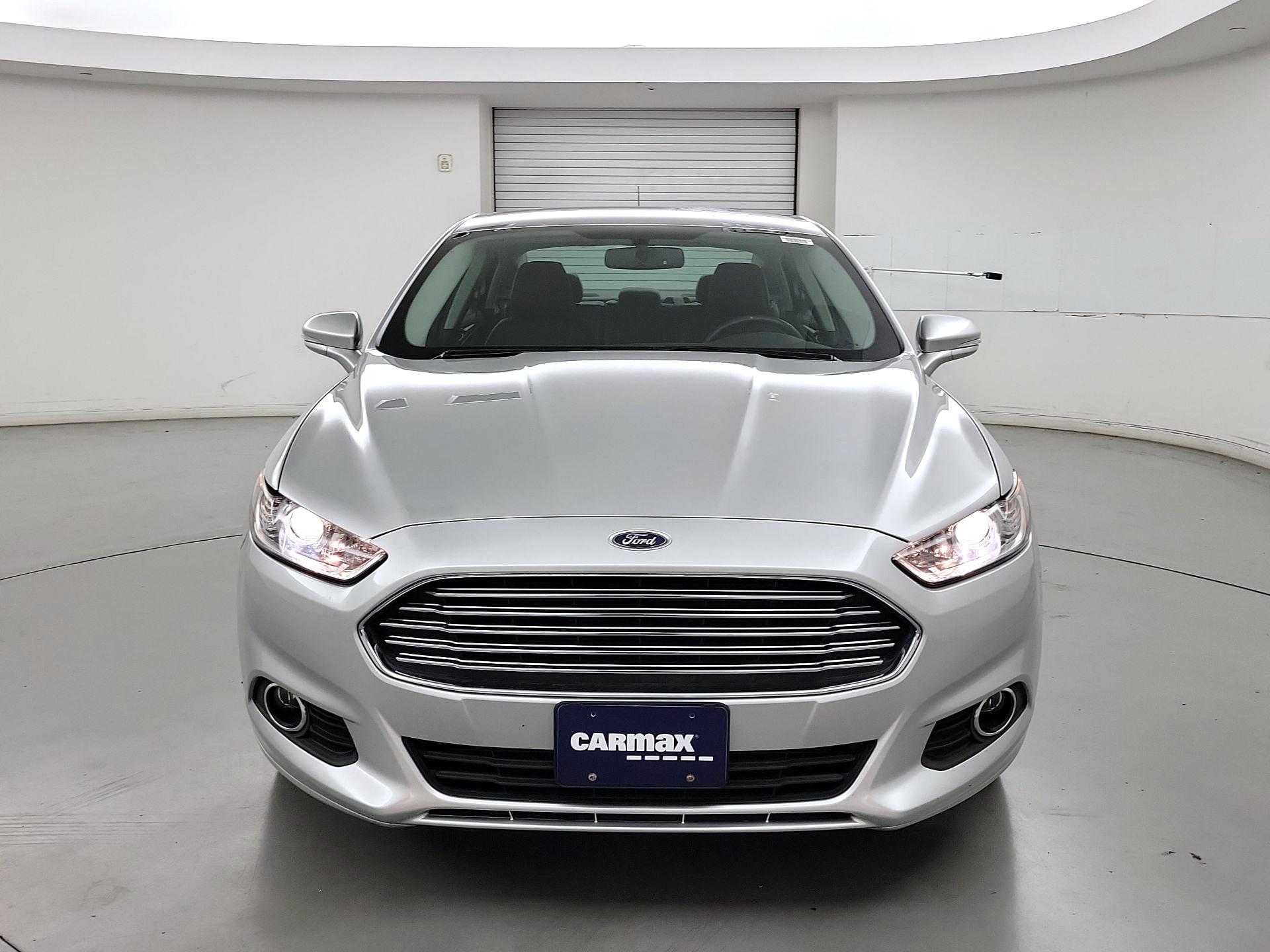 Thumbnail: 2016 Ford Fusion - 2