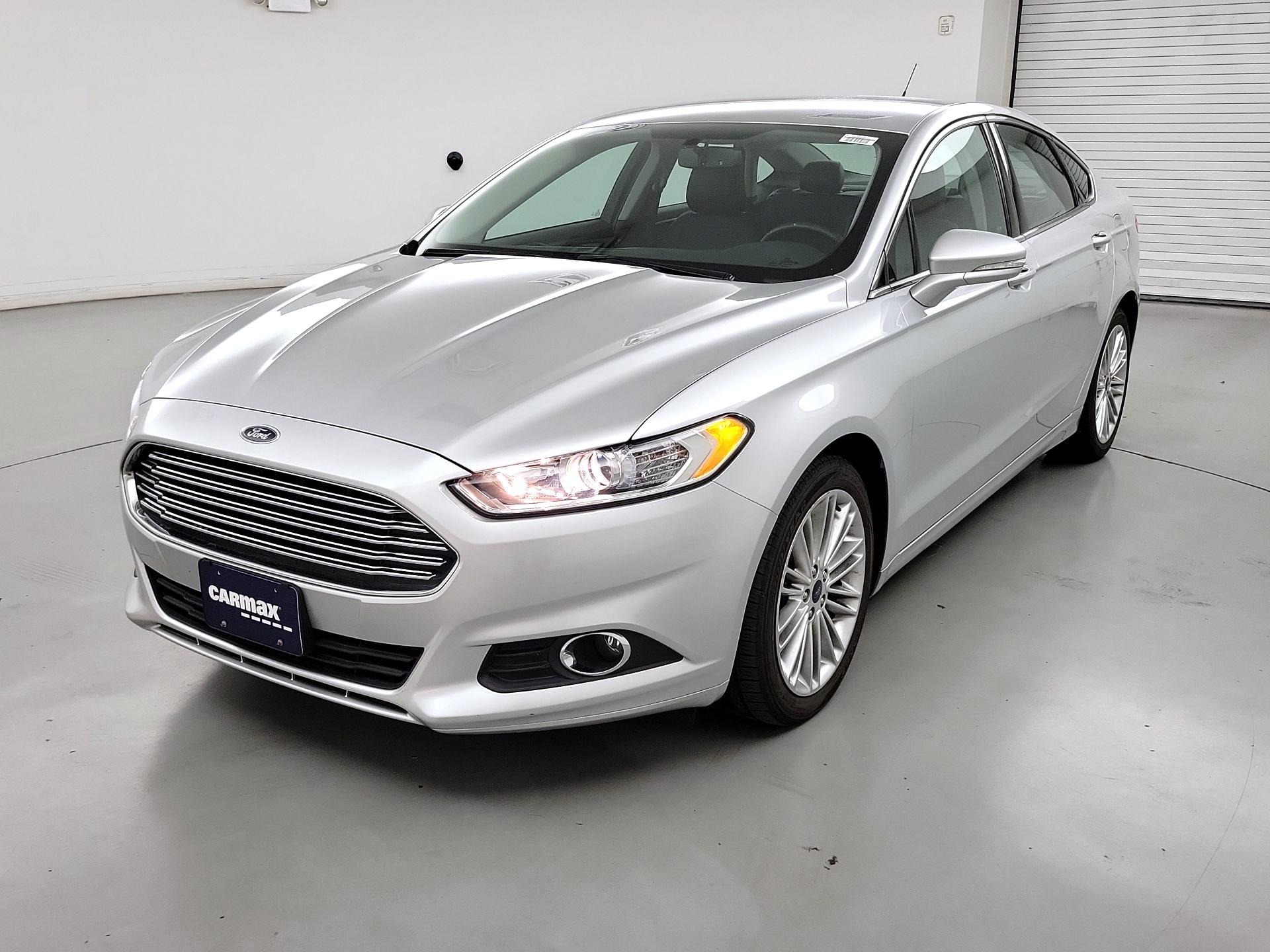 Thumbnail: 2016 Ford Fusion - 3