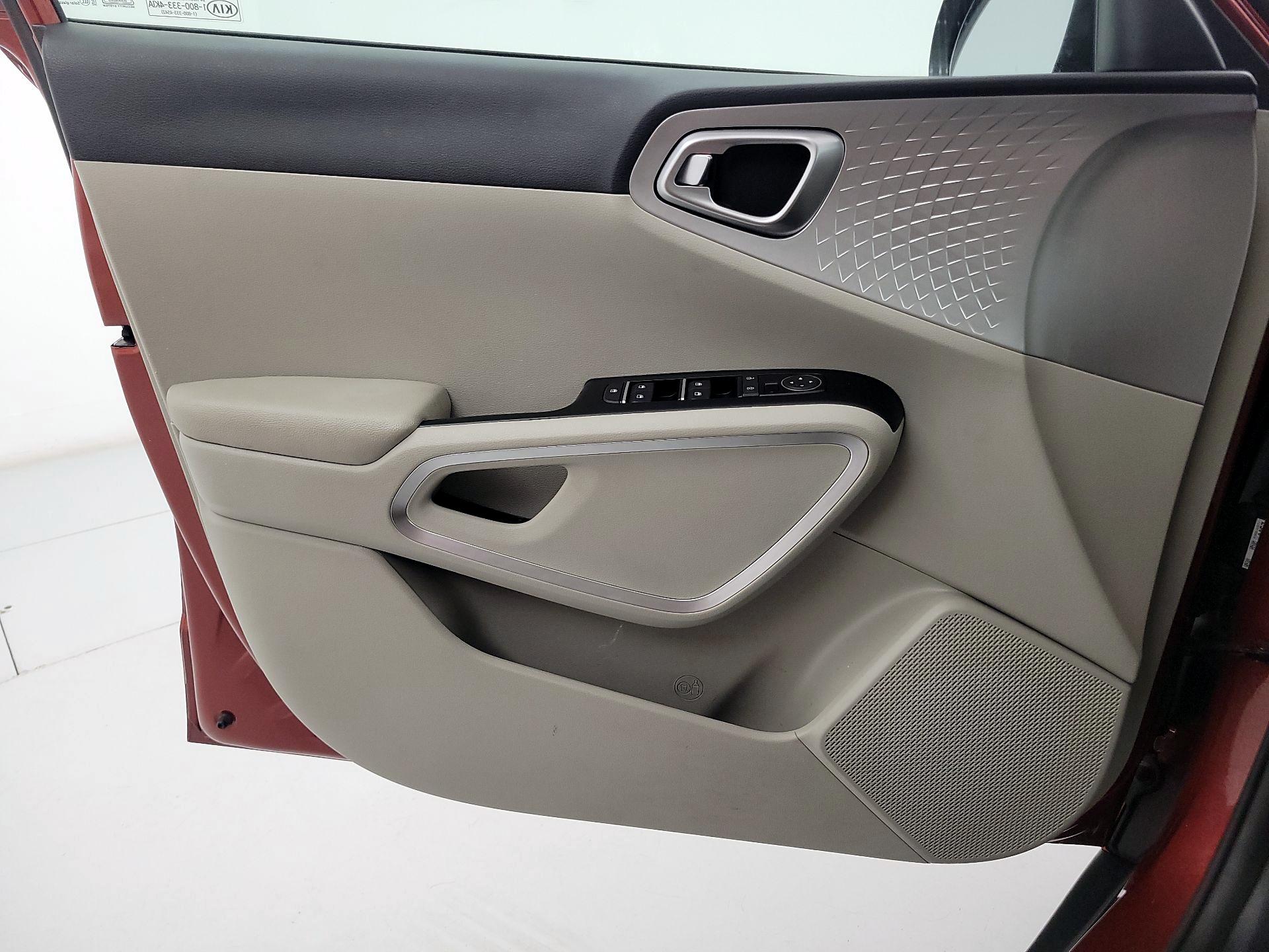 Thumbnail: 2020 Kia Soul - 12