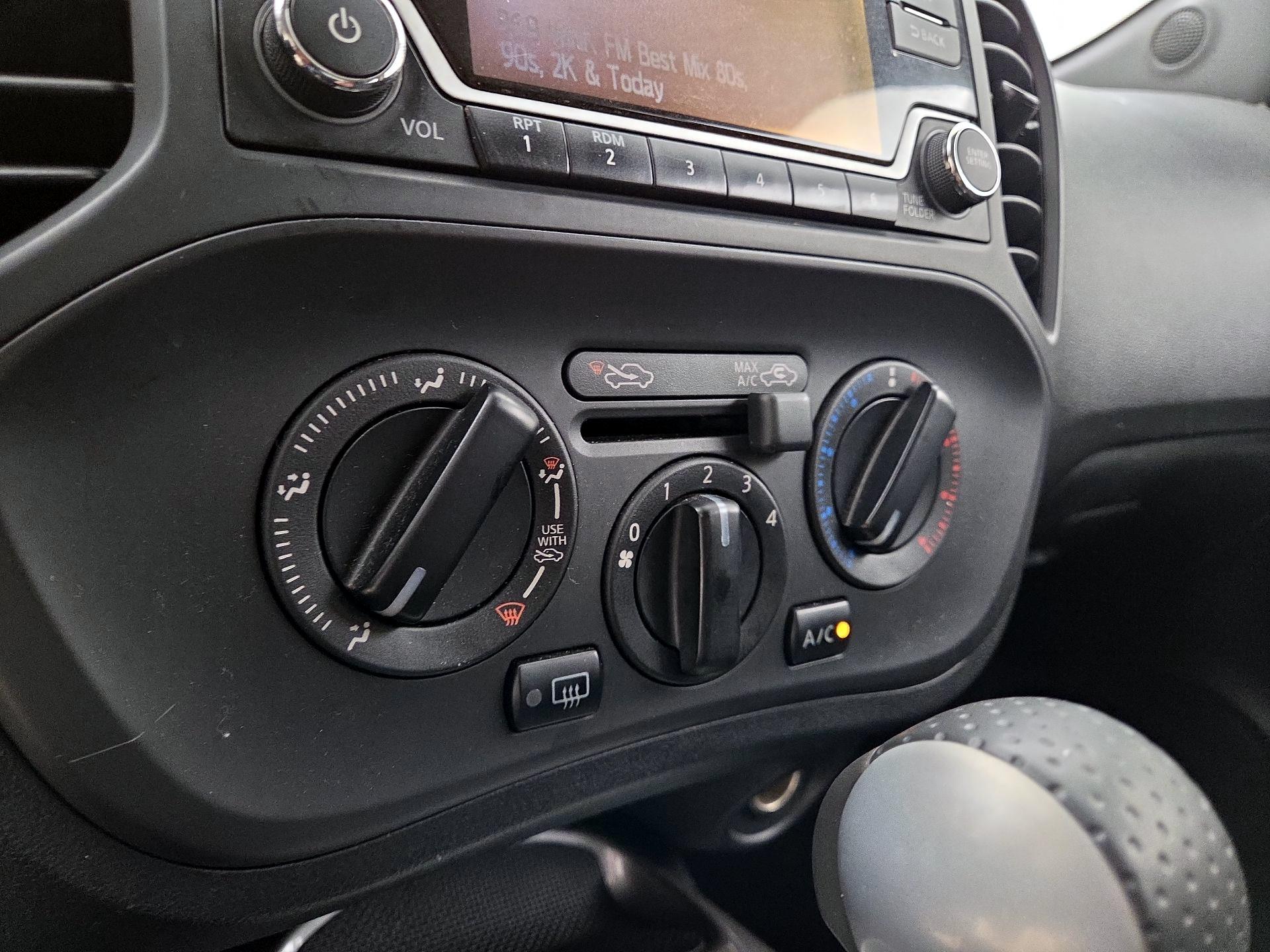 Thumbnail: 2015 Nissan Juke - 16