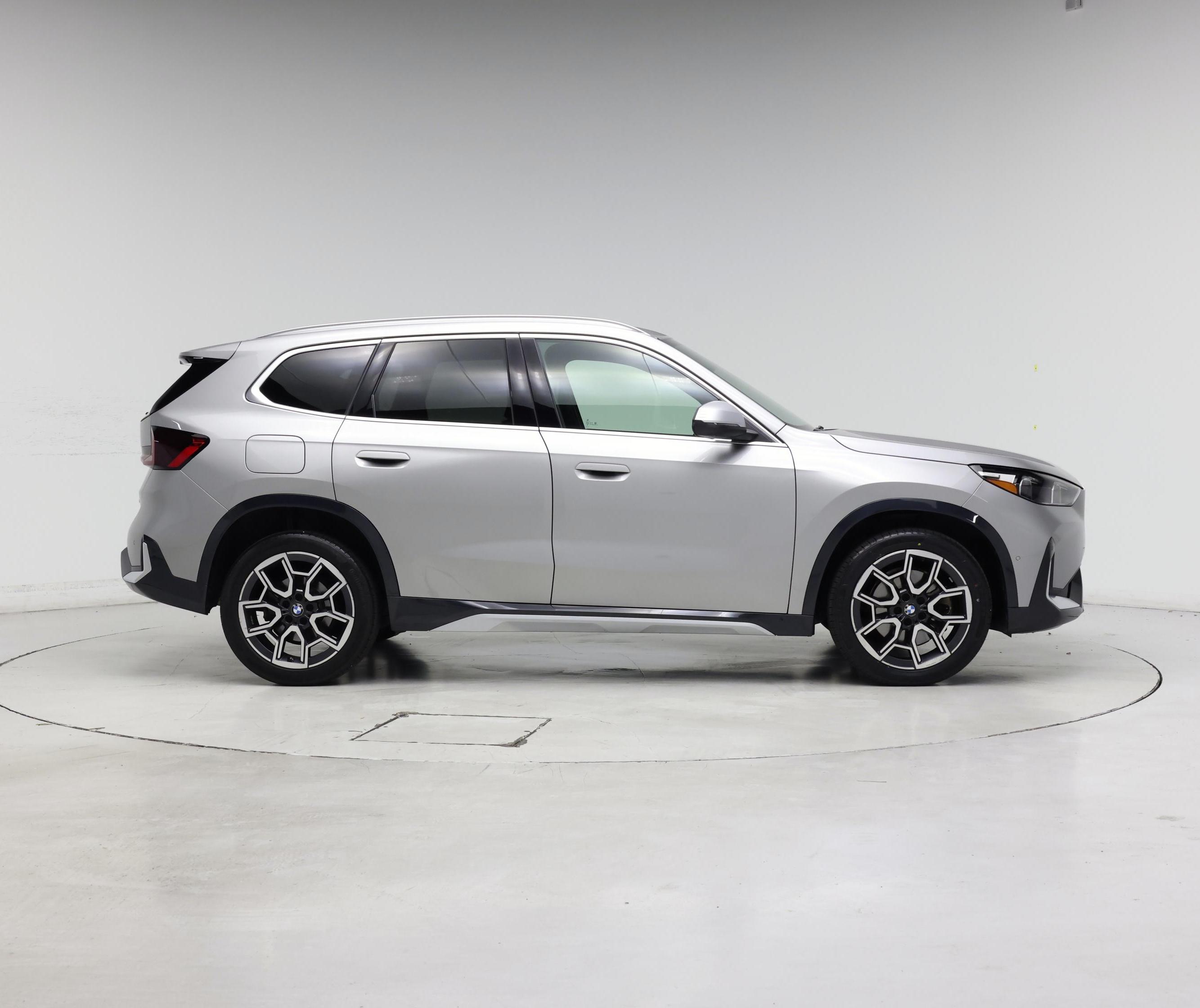 Thumbnail: 2023 BMW X1 - 7