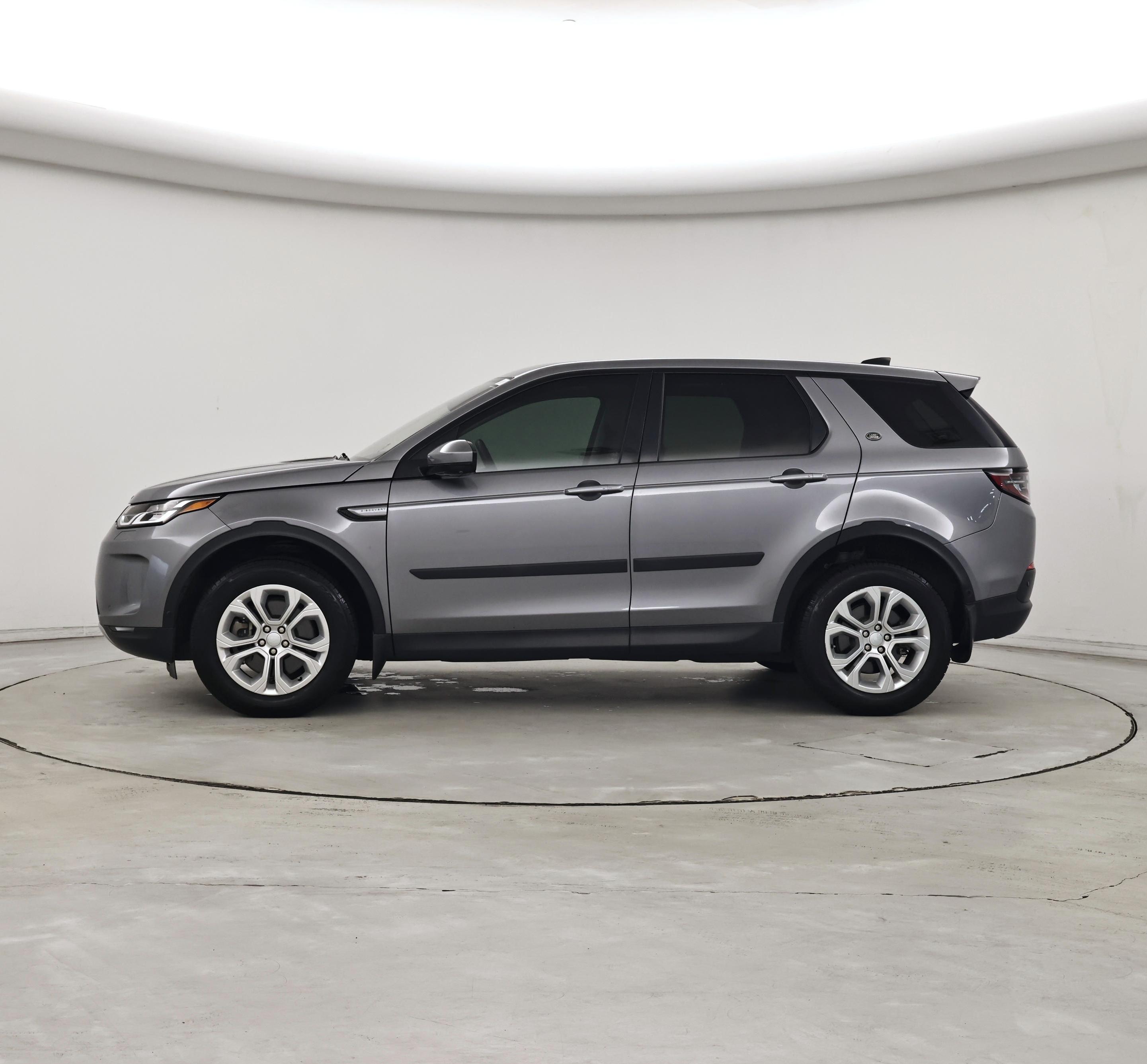 Thumbnail: 2021 Land Rover Discovery Sport - 3