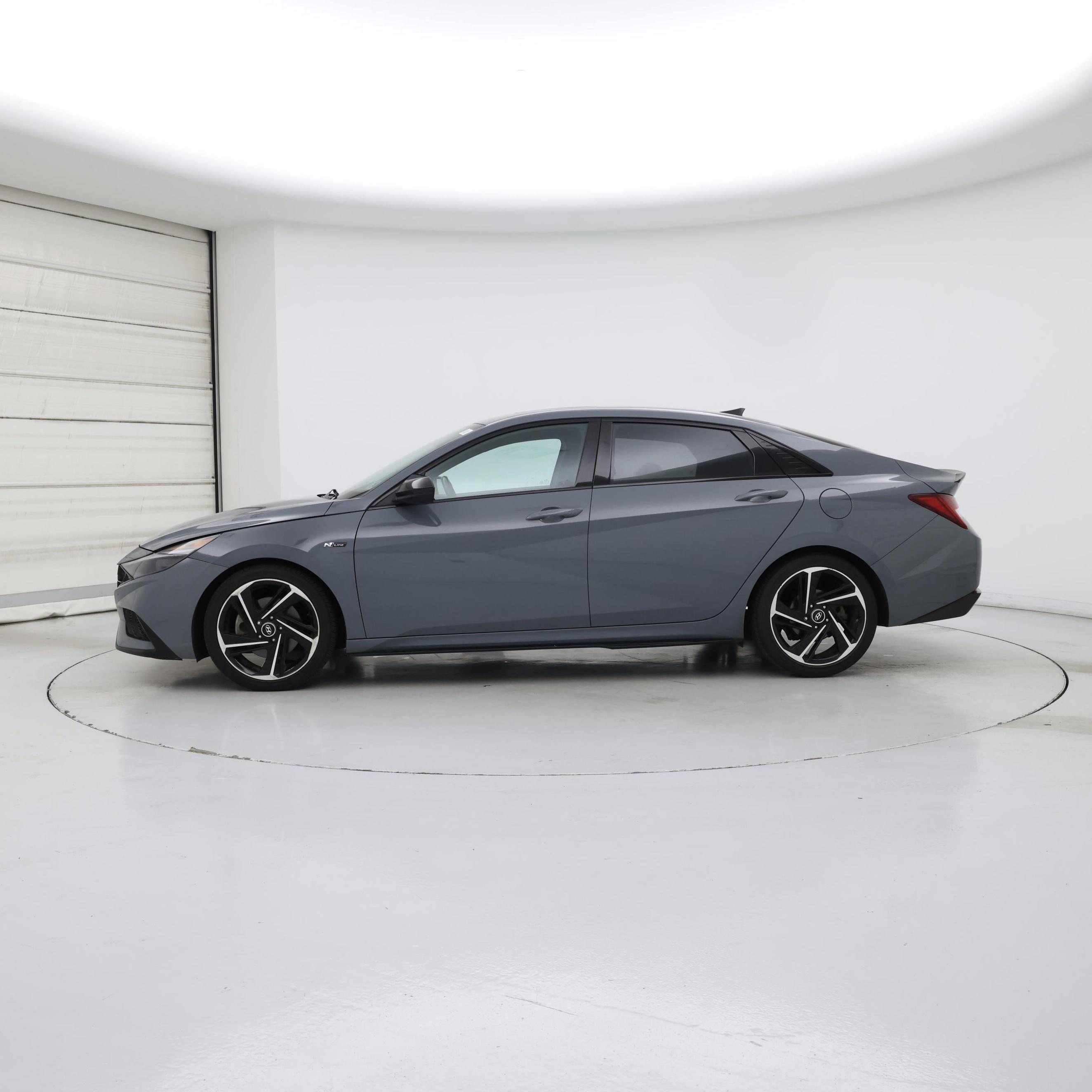 Thumbnail: 2023 Hyundai Elantra - 3