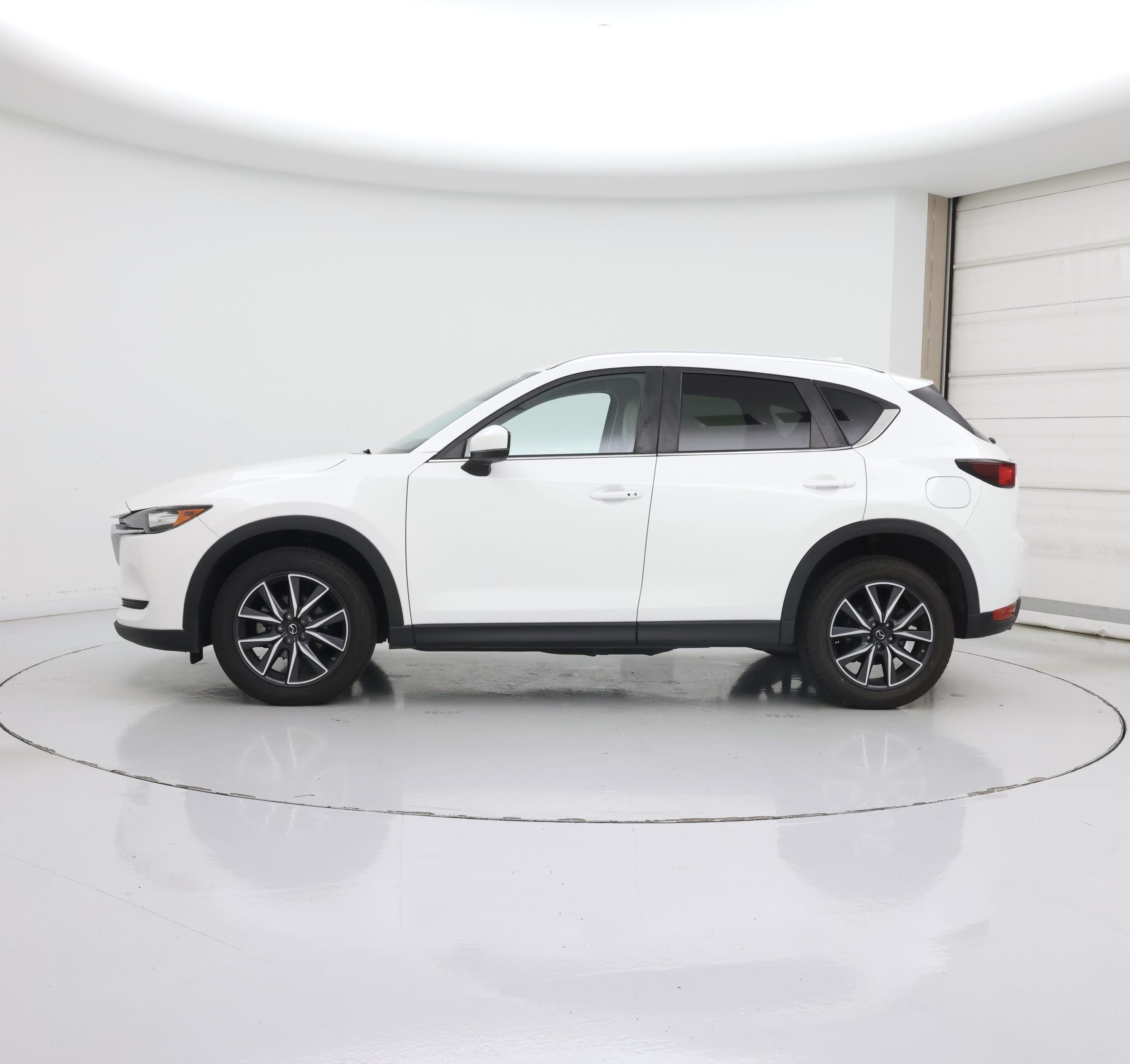 Thumbnail: 2018 Mazda CX-5 - 3