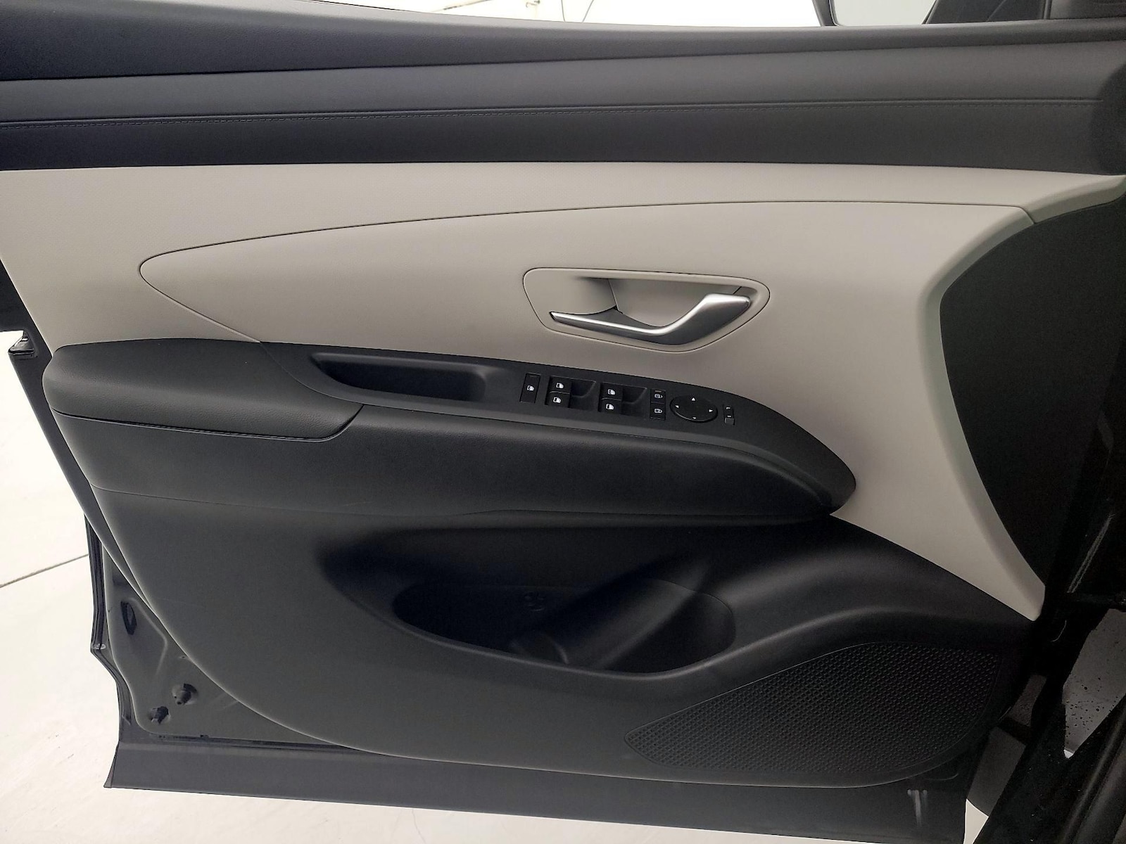 2025 Hyundai Tucson SE - Photo 13