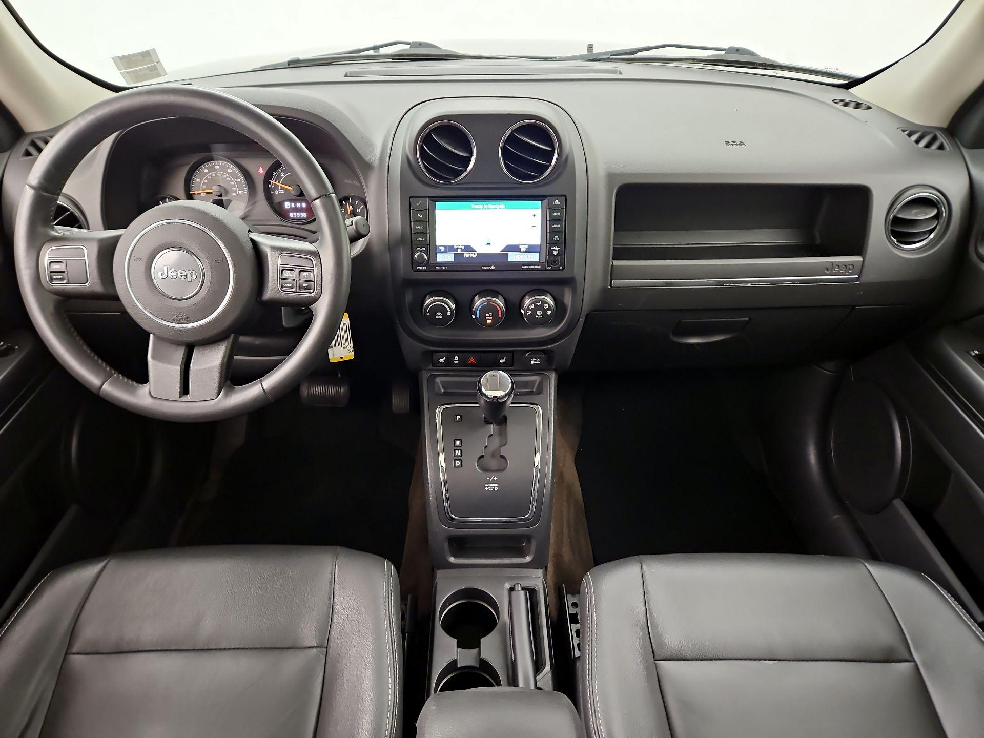 Thumbnail: 2015 Jeep Patriot - 9