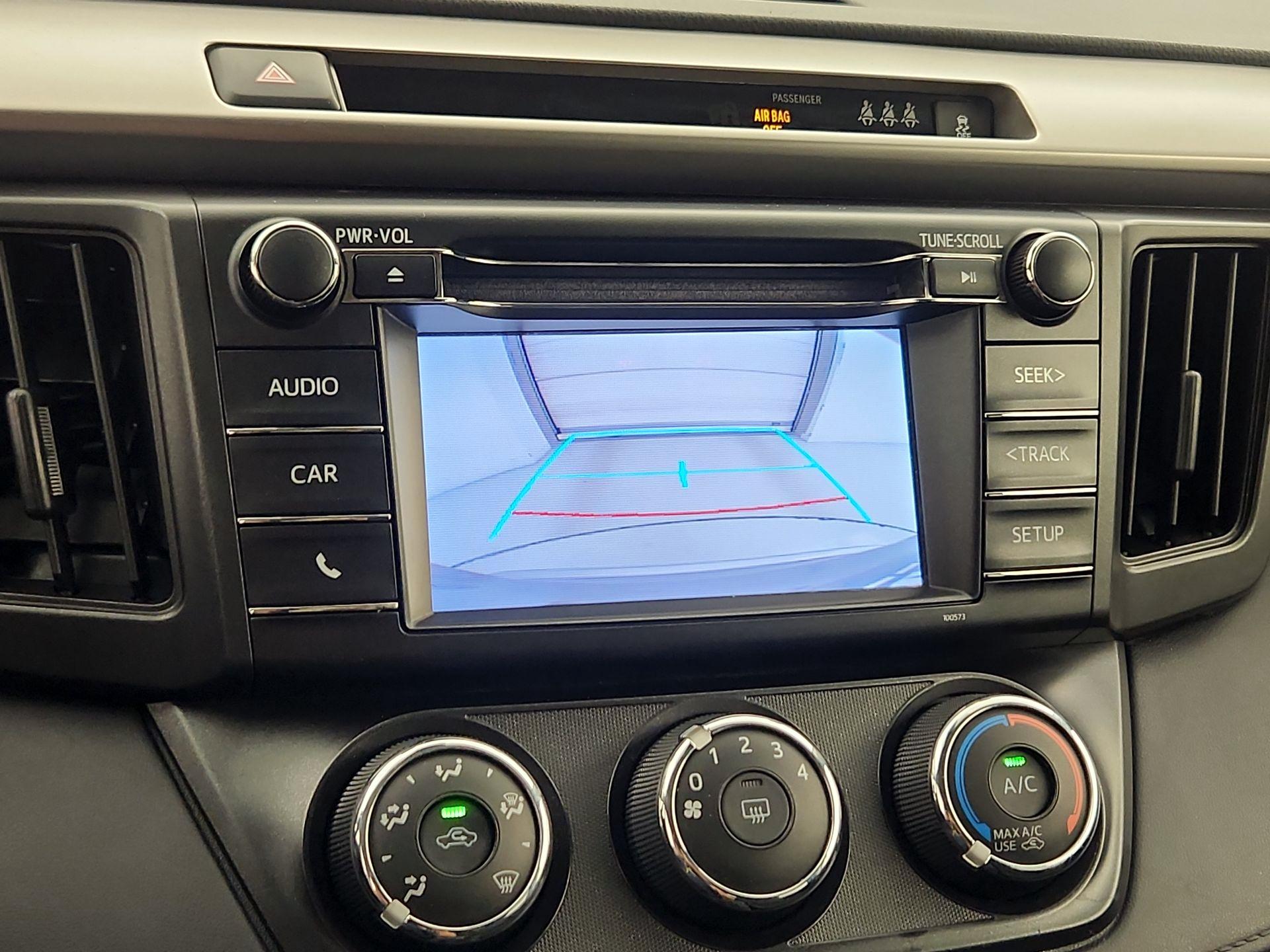 Thumbnail: 2018 Toyota RAV4 - 14