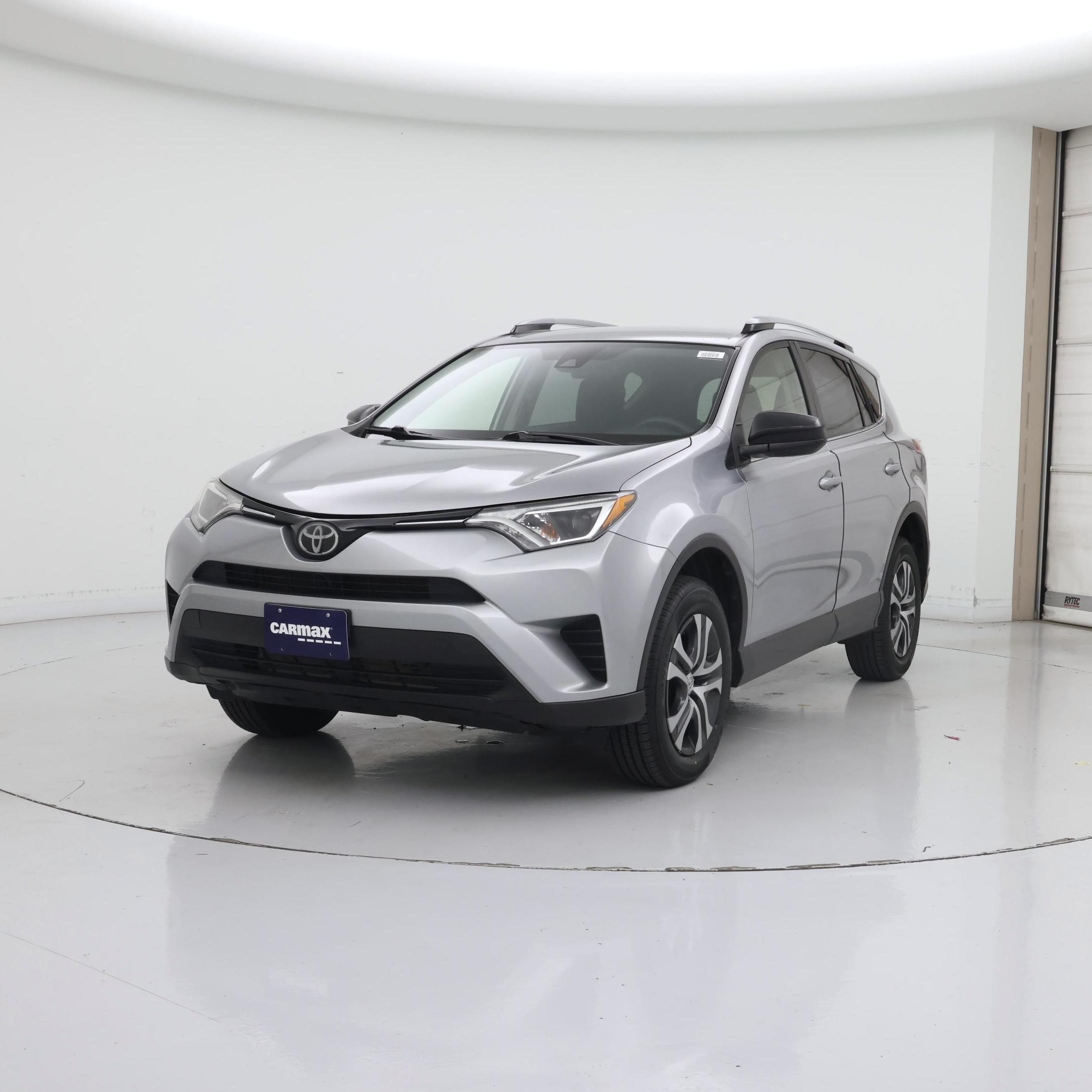 Thumbnail: 2018 Toyota RAV4 - 4