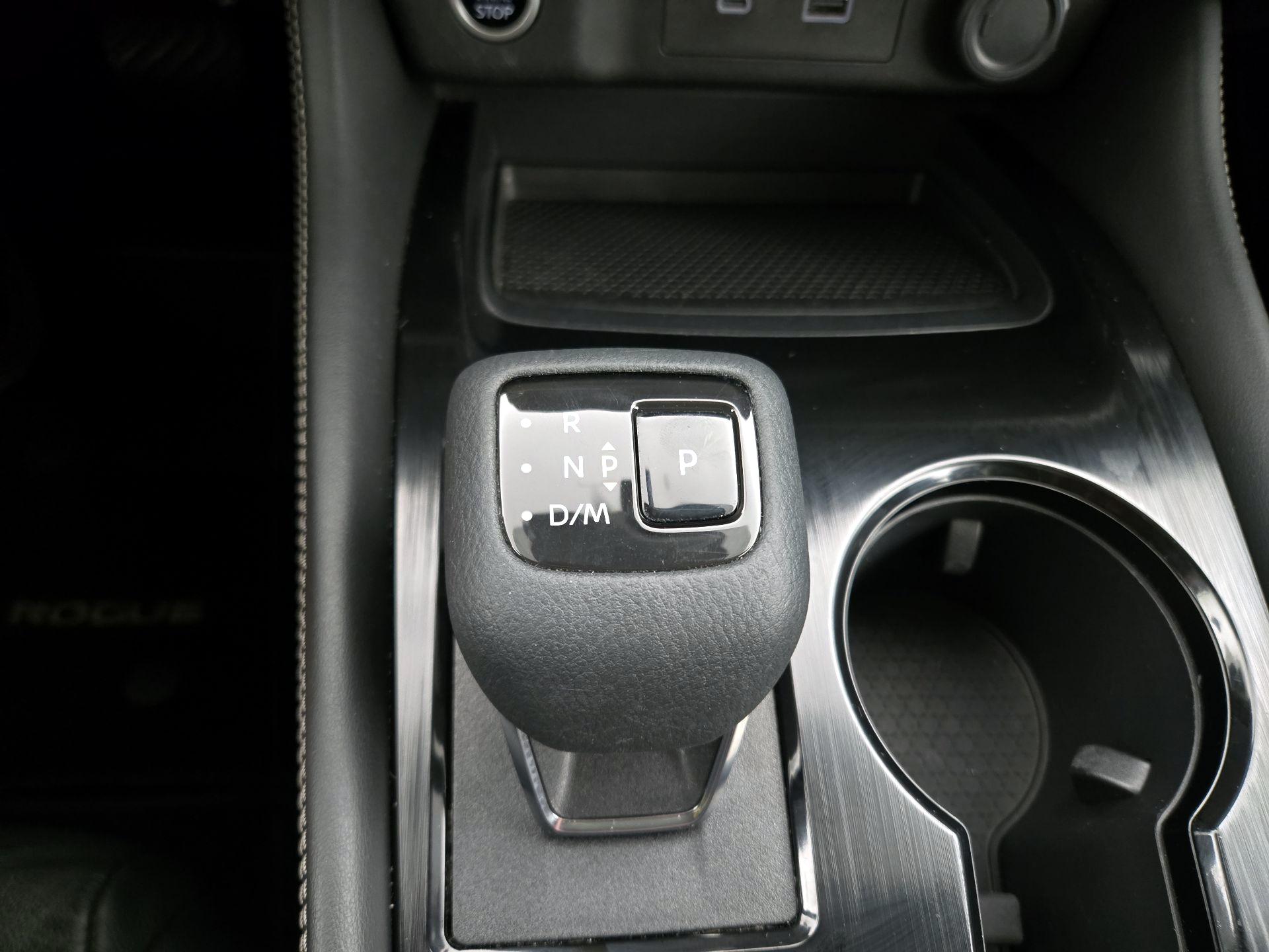 Thumbnail: 2021 Nissan Rogue - 17