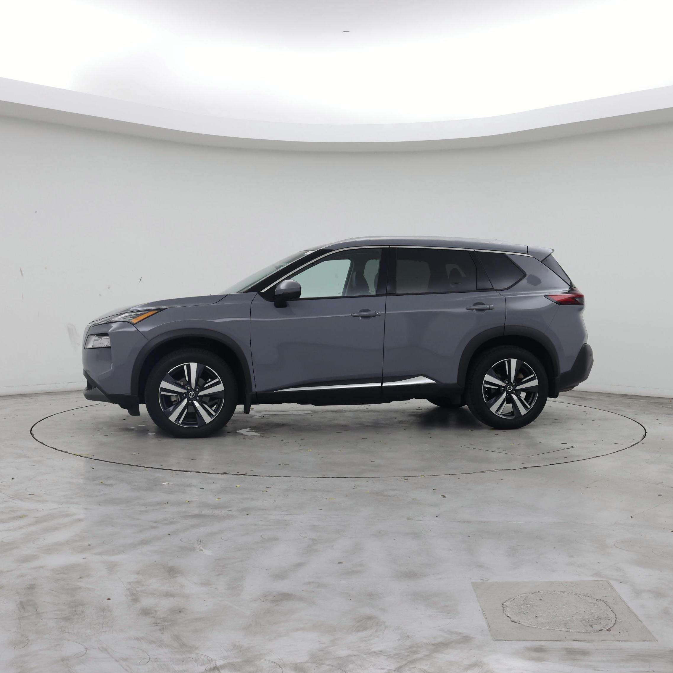 Thumbnail: 2021 Nissan Rogue - 3