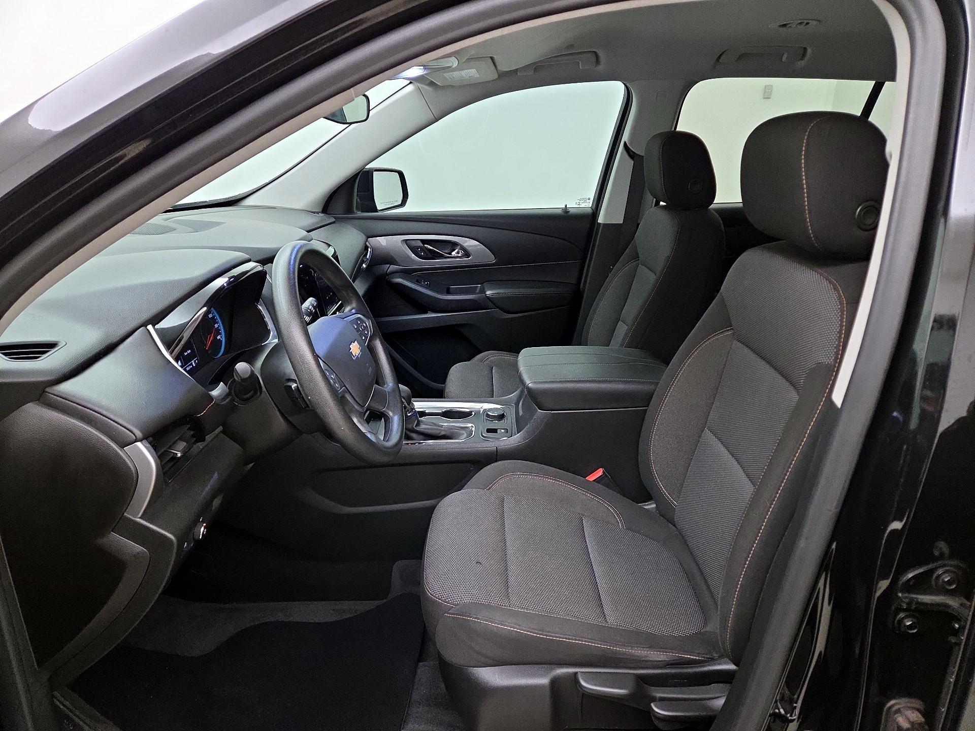 Thumbnail: 2021 Chevrolet Traverse - 11